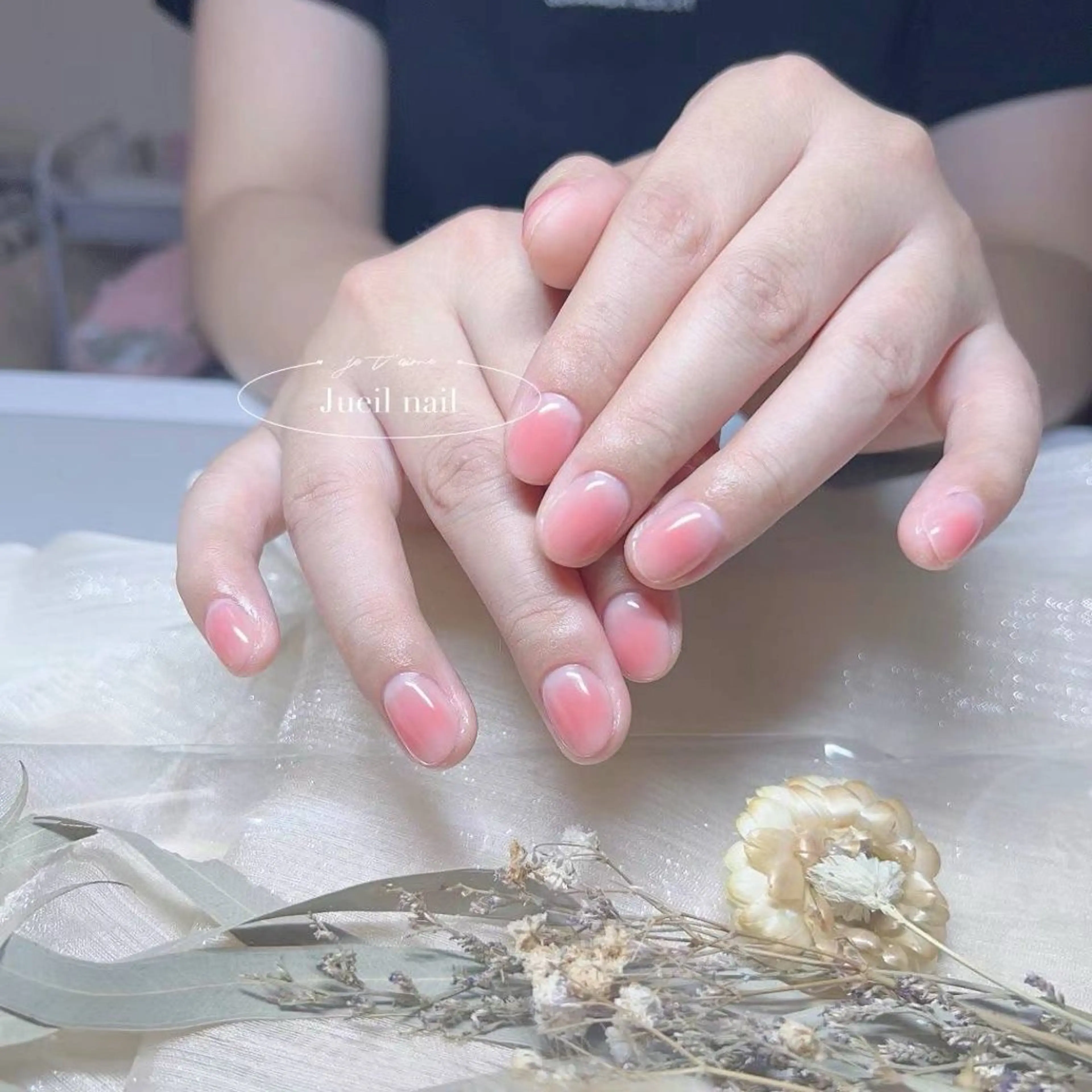 ネイル ハンドネイル KURE ISAKIのネイルデザイン