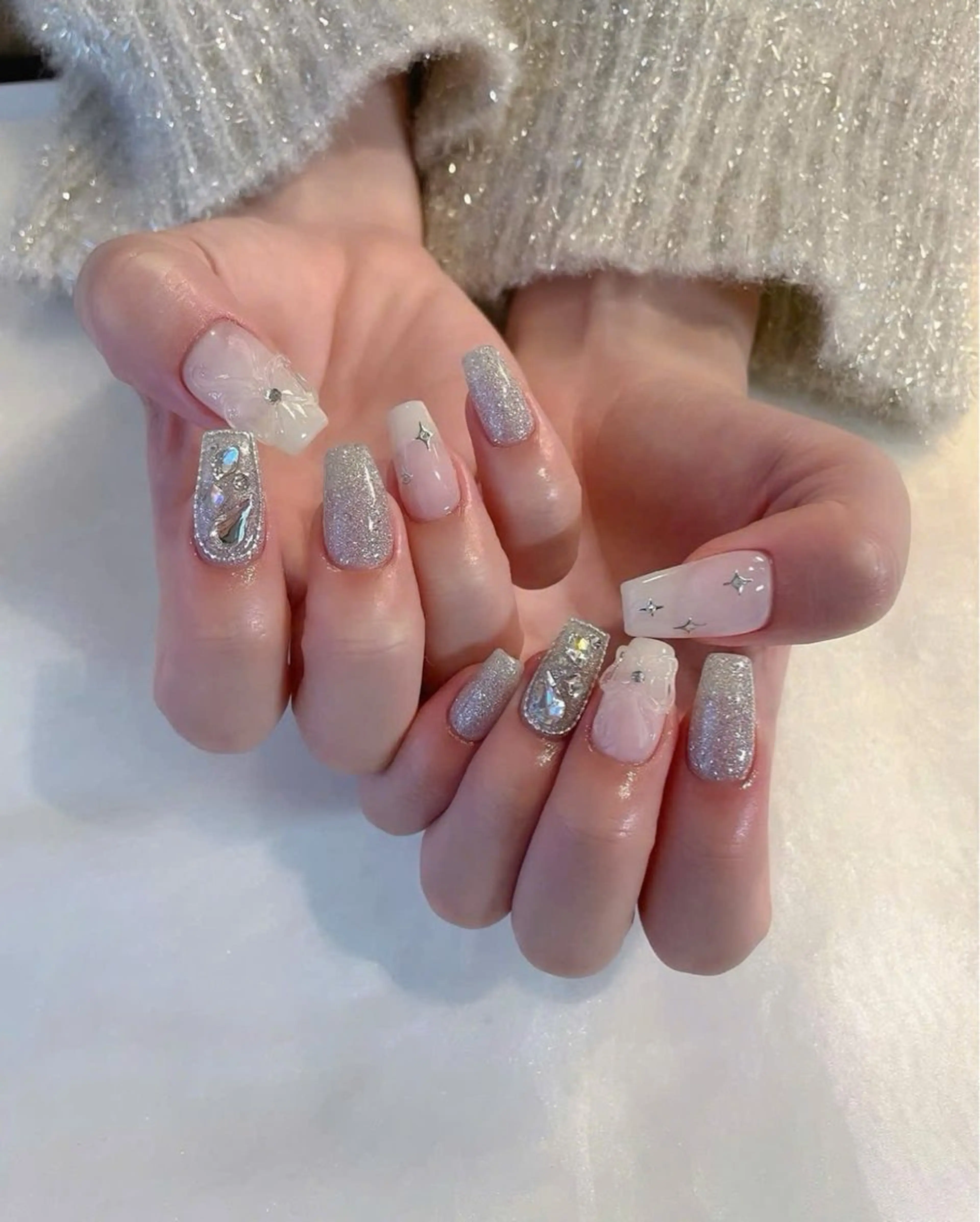 ネイル フレンチネイル キラキラネイル 水色 マグネットネイル ミラーネイル Lina nail所属・Lunaa 池袋のネイルデザイン