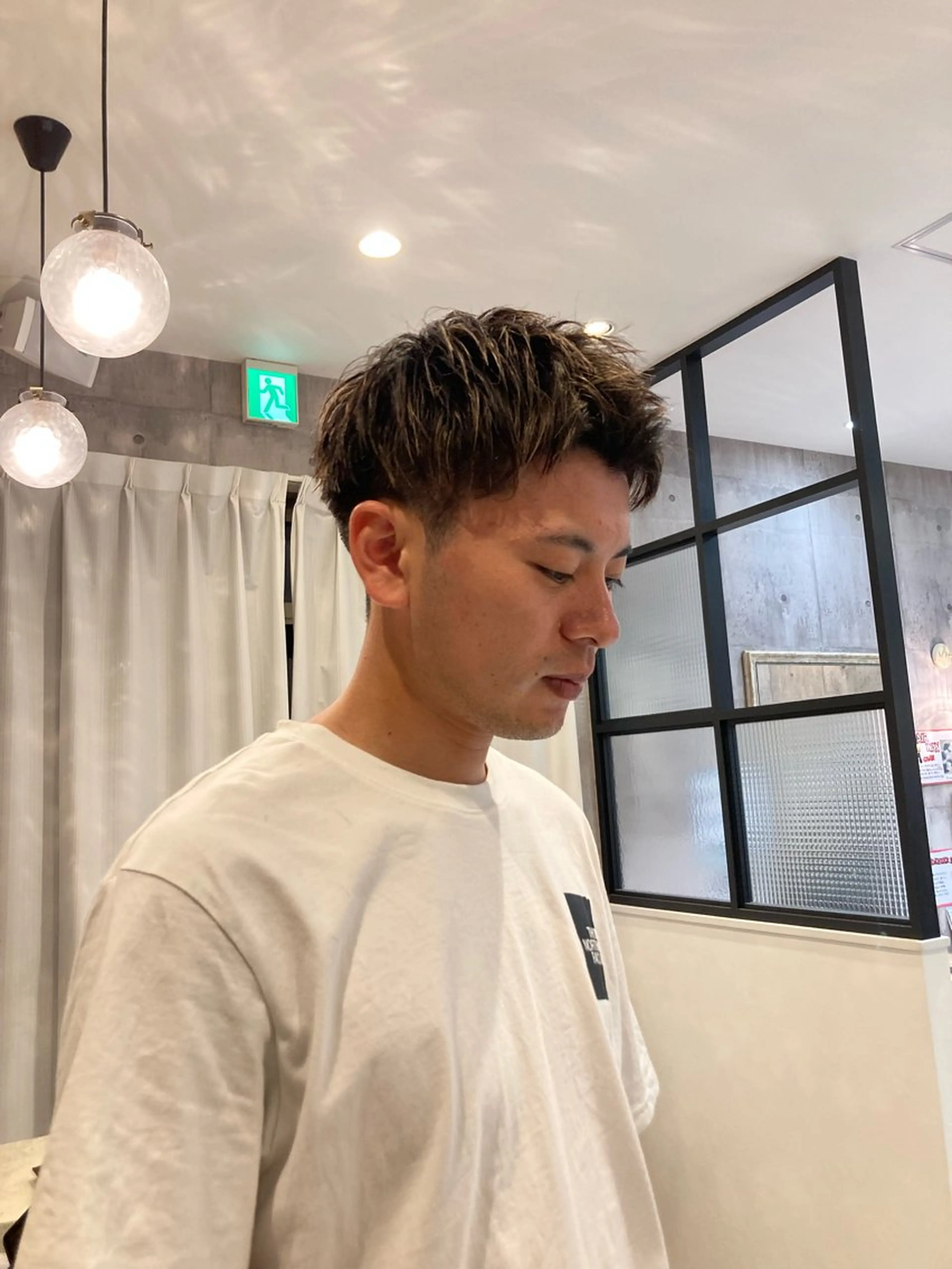 メンズ メンズハイライト HairSalon Productions所属・ハマノ ミユのヘアスタイル