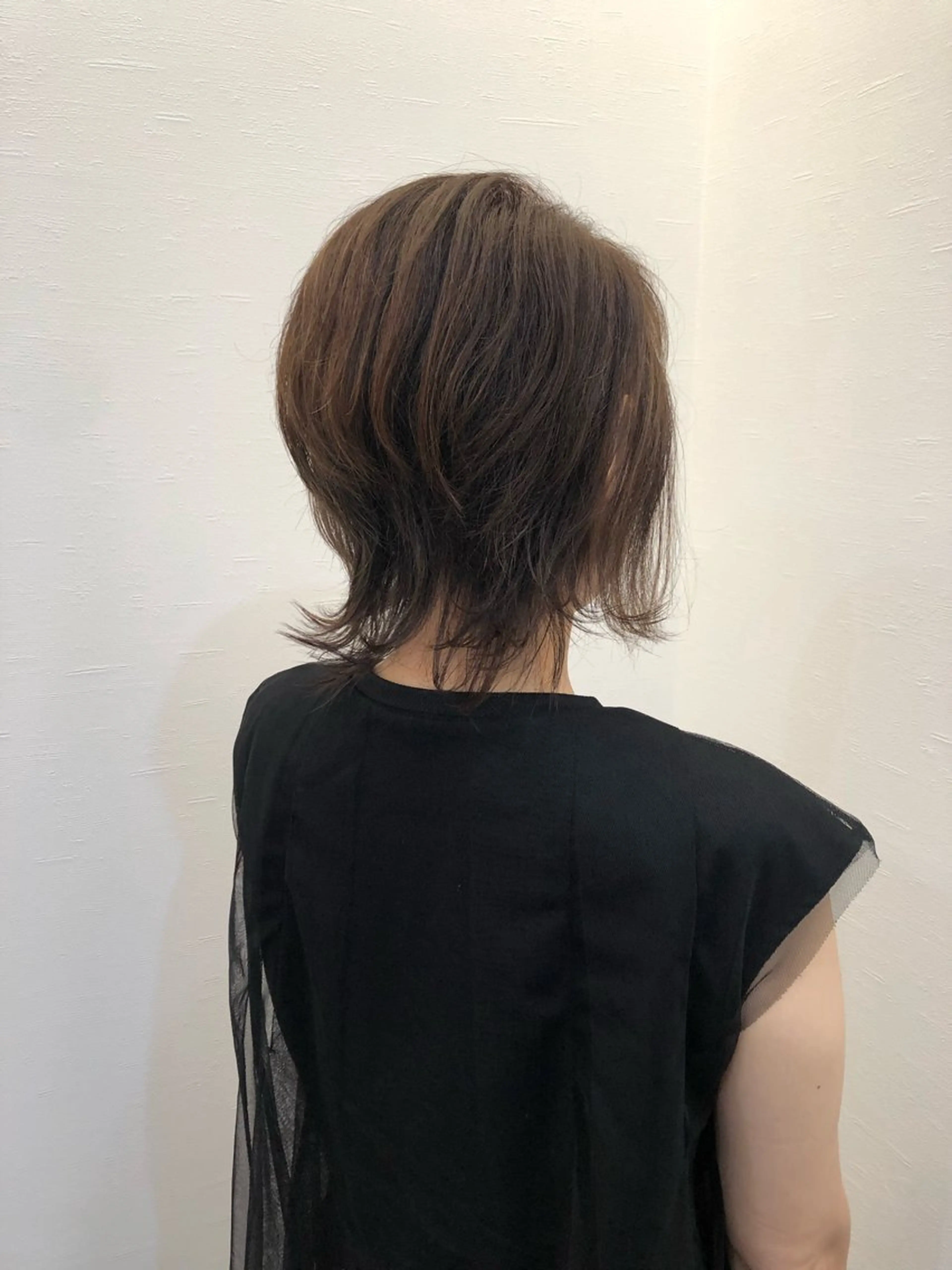 ミディアム ツノガイ エリのヘアスタイル