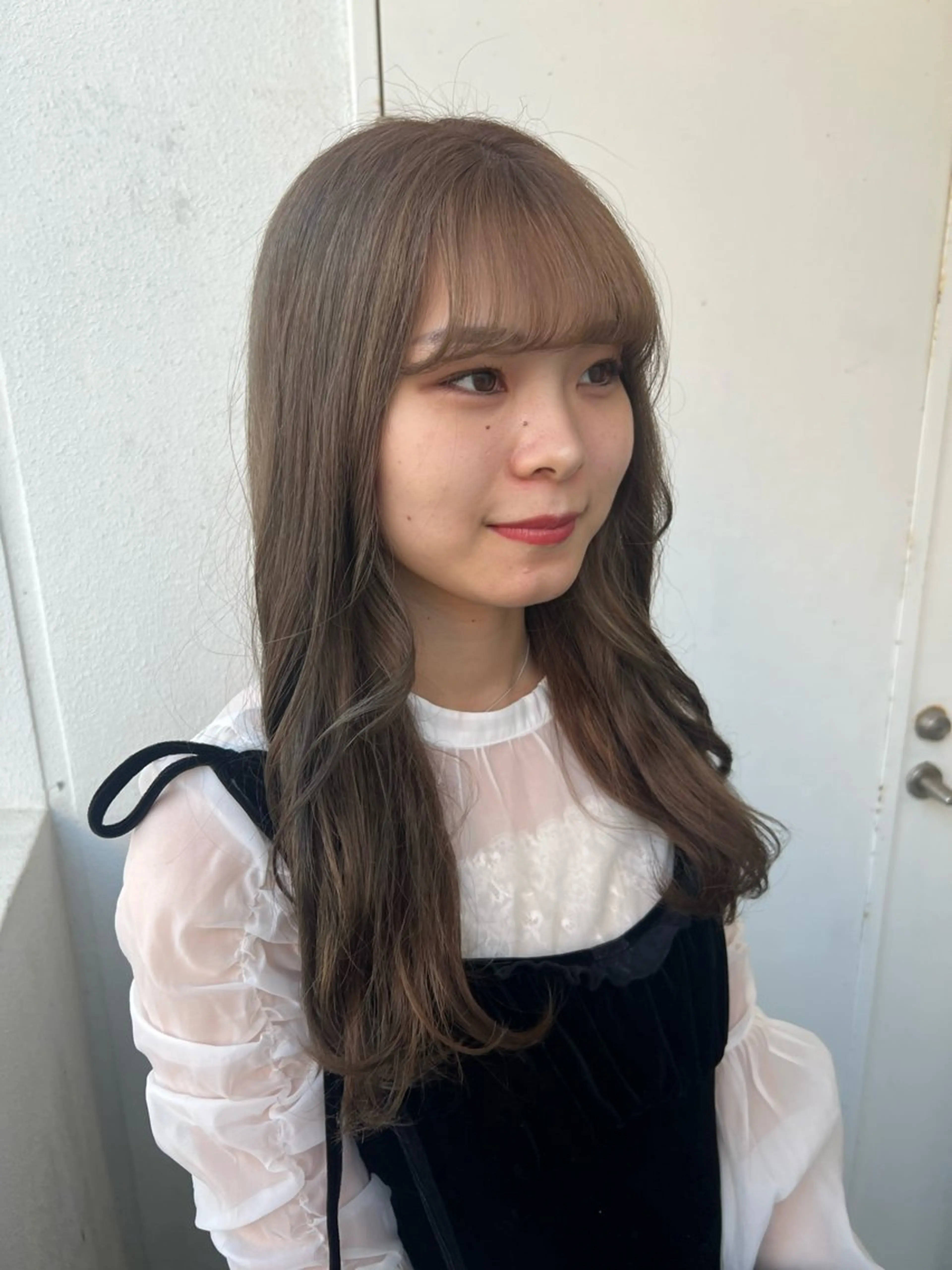 ロング カラー ブリーチ グレージュ ヘアカラー Ayaka🩰🎀 ガーリー/暖色♡のヘアスタイル