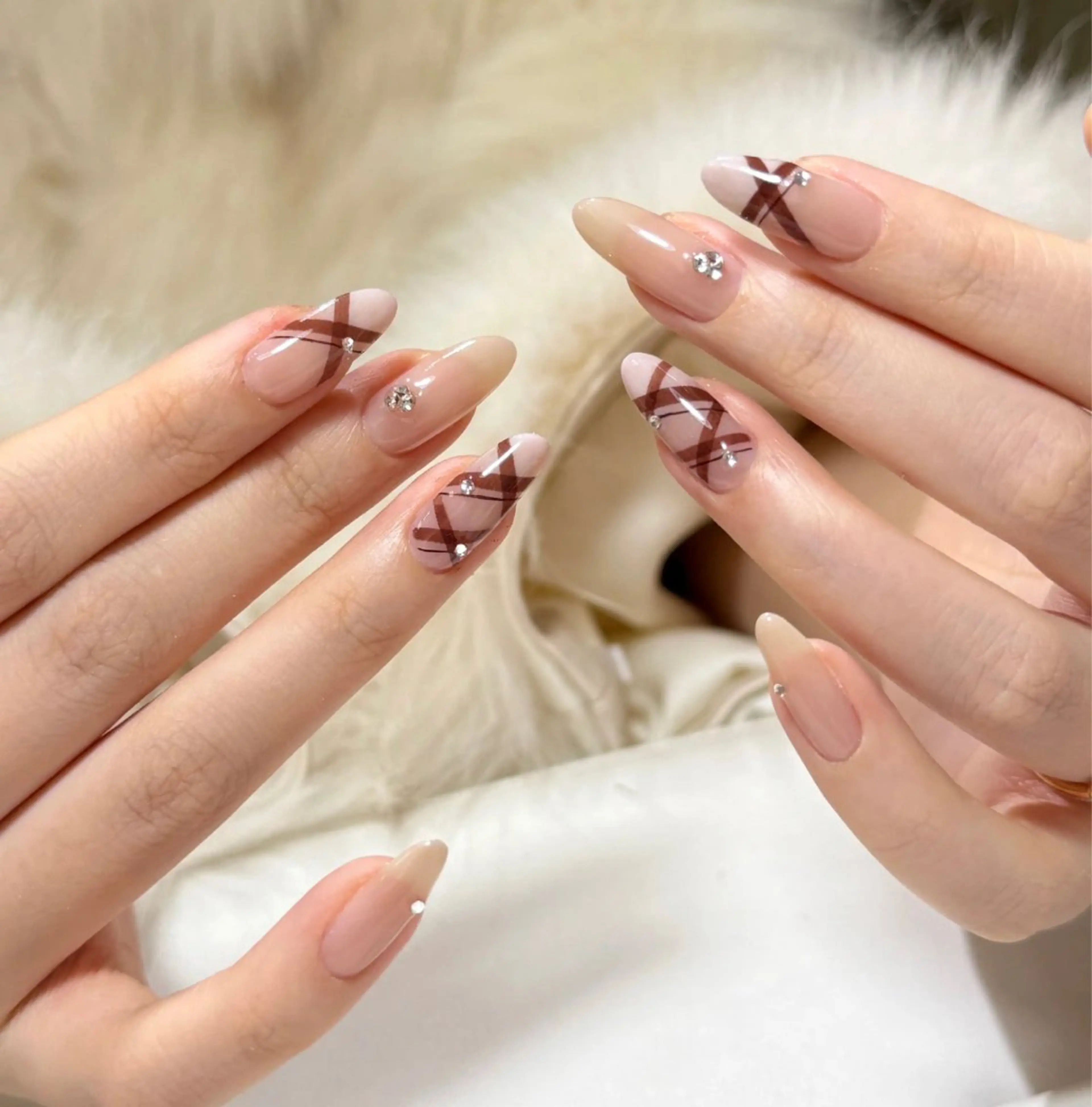 ネイル ハンドネイル ハンドケア 🍑 momo_nailのネイルデザイン