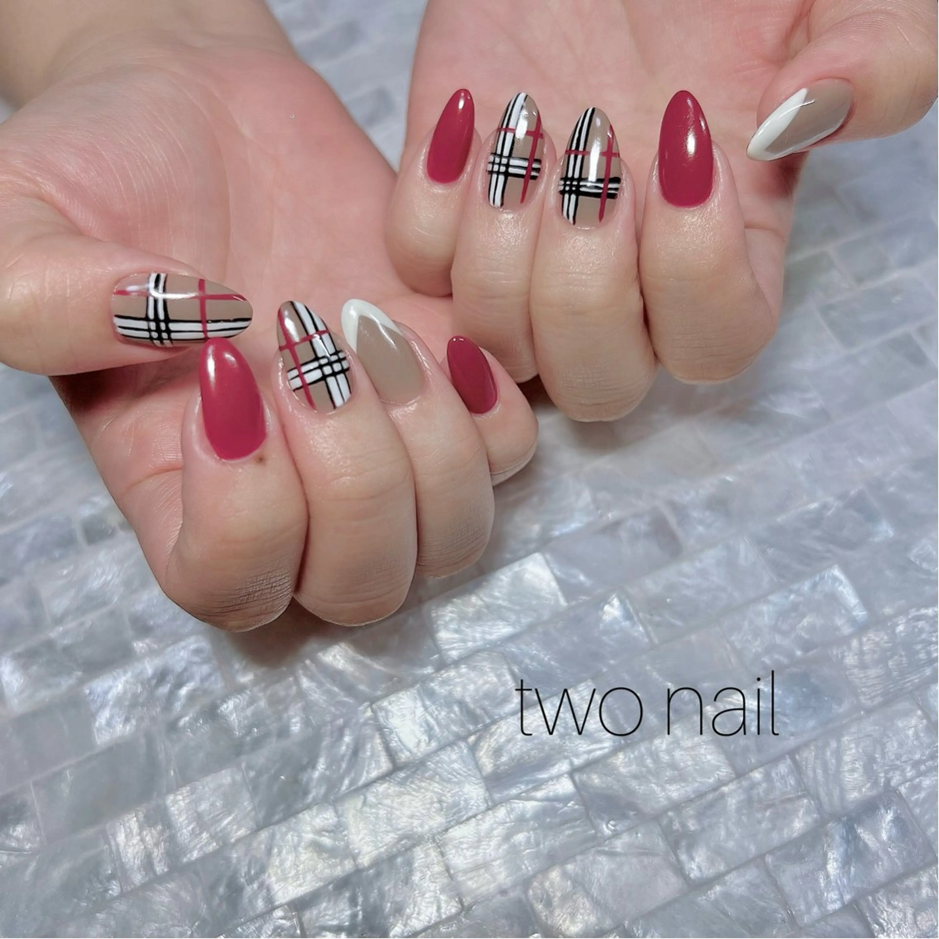 ネイル アートネイル ネイルチップ ホワイト ハンドネイル two nailのネイルデザイン