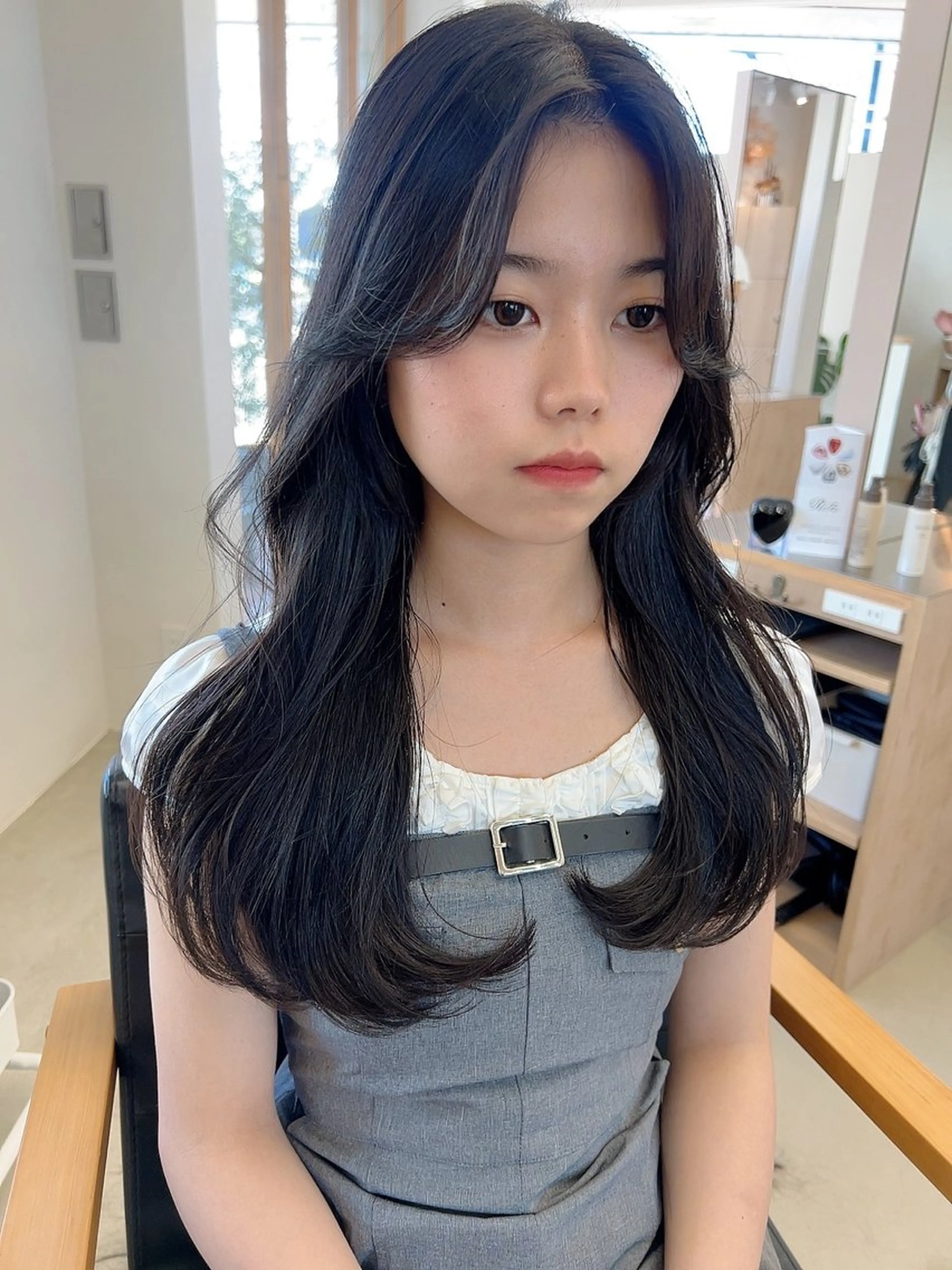 ロング レイヤーカット カット ヘアカラー トリートメント vince. moekoのヘアスタイル