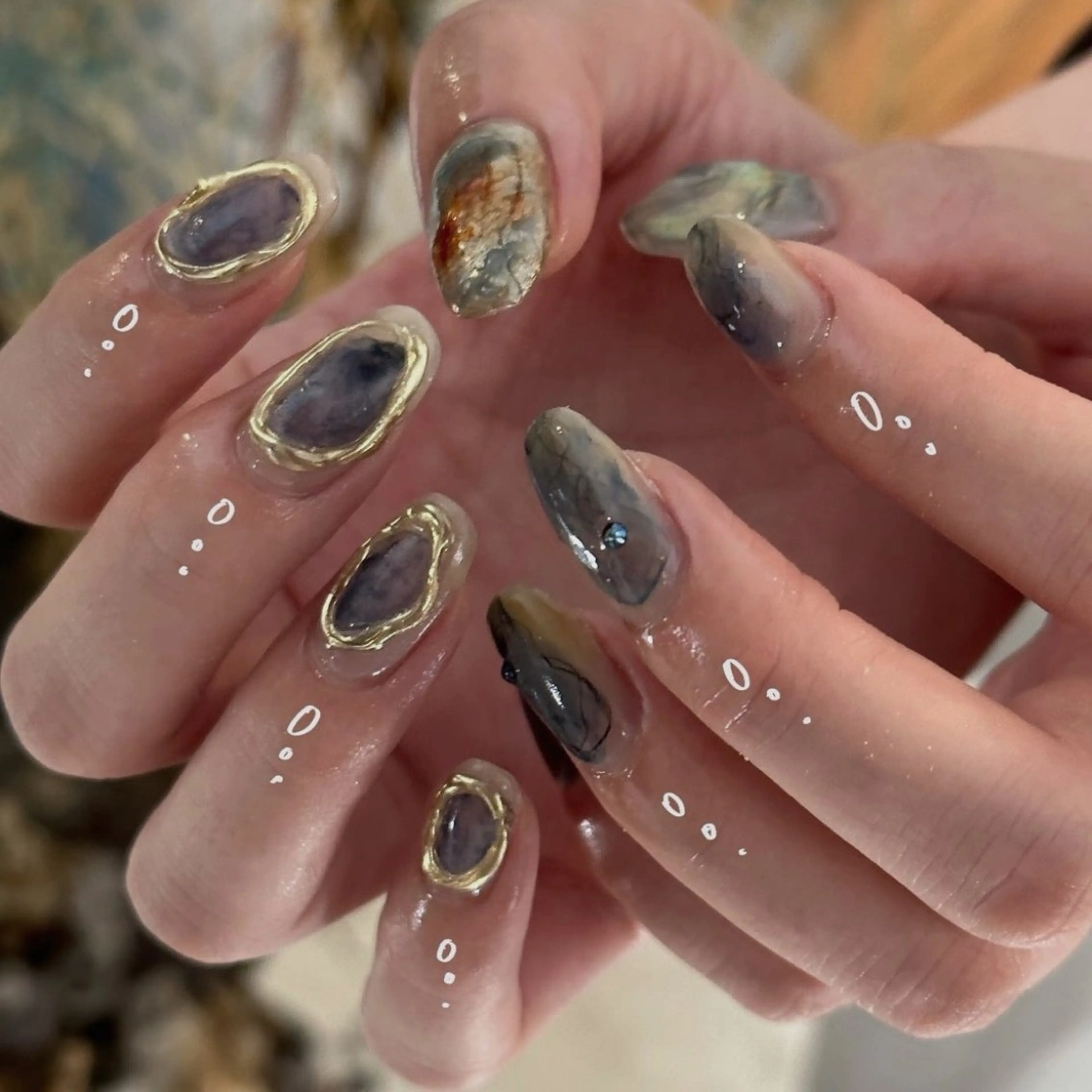 ネイル ブルー キラキラネイル マグネットネイル ニュアンスネイル talo .のネイルデザイン