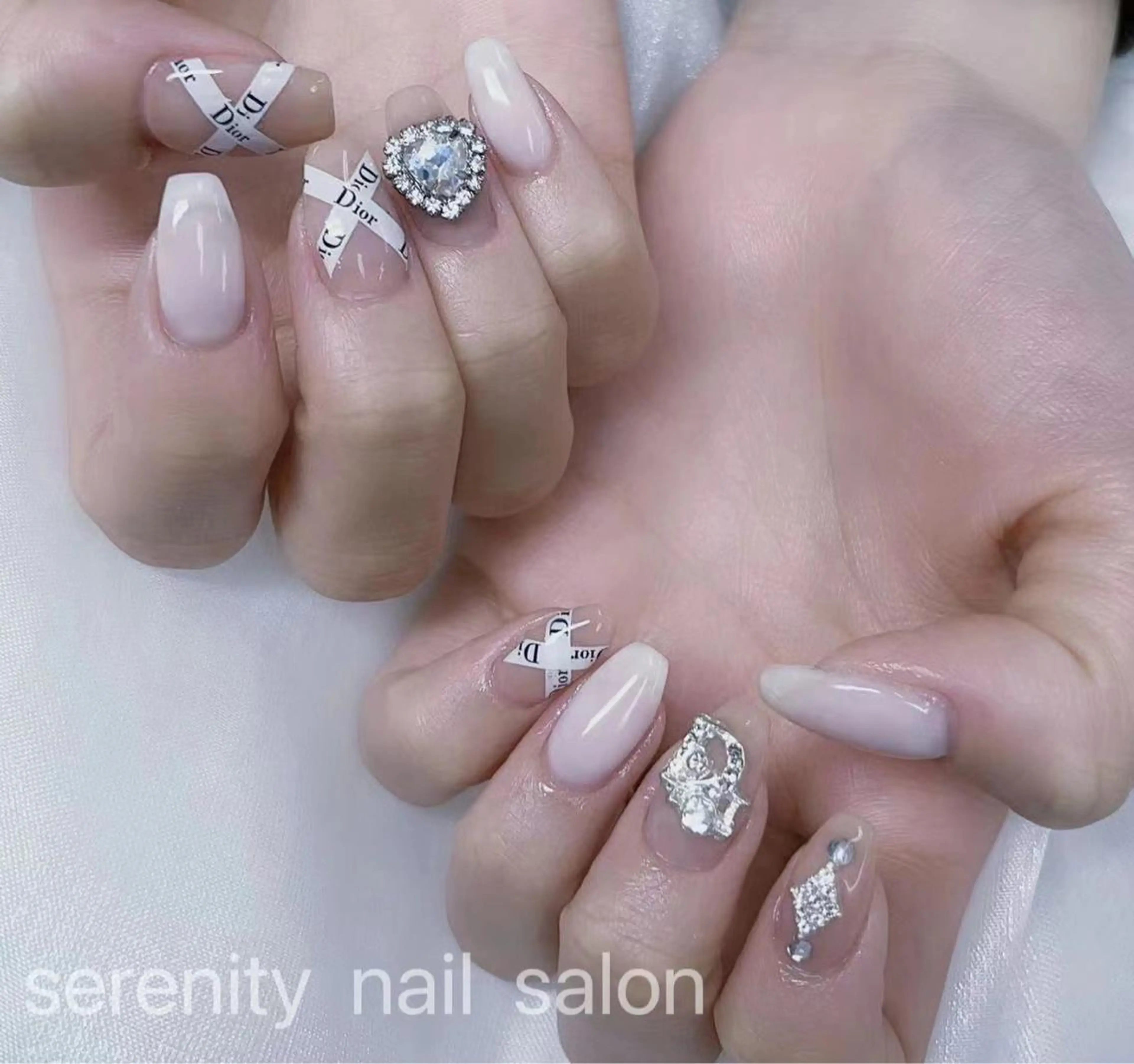 ネイル ハンドネイル ハンドケア ✨Serenity Nail salonのネイルデザイン