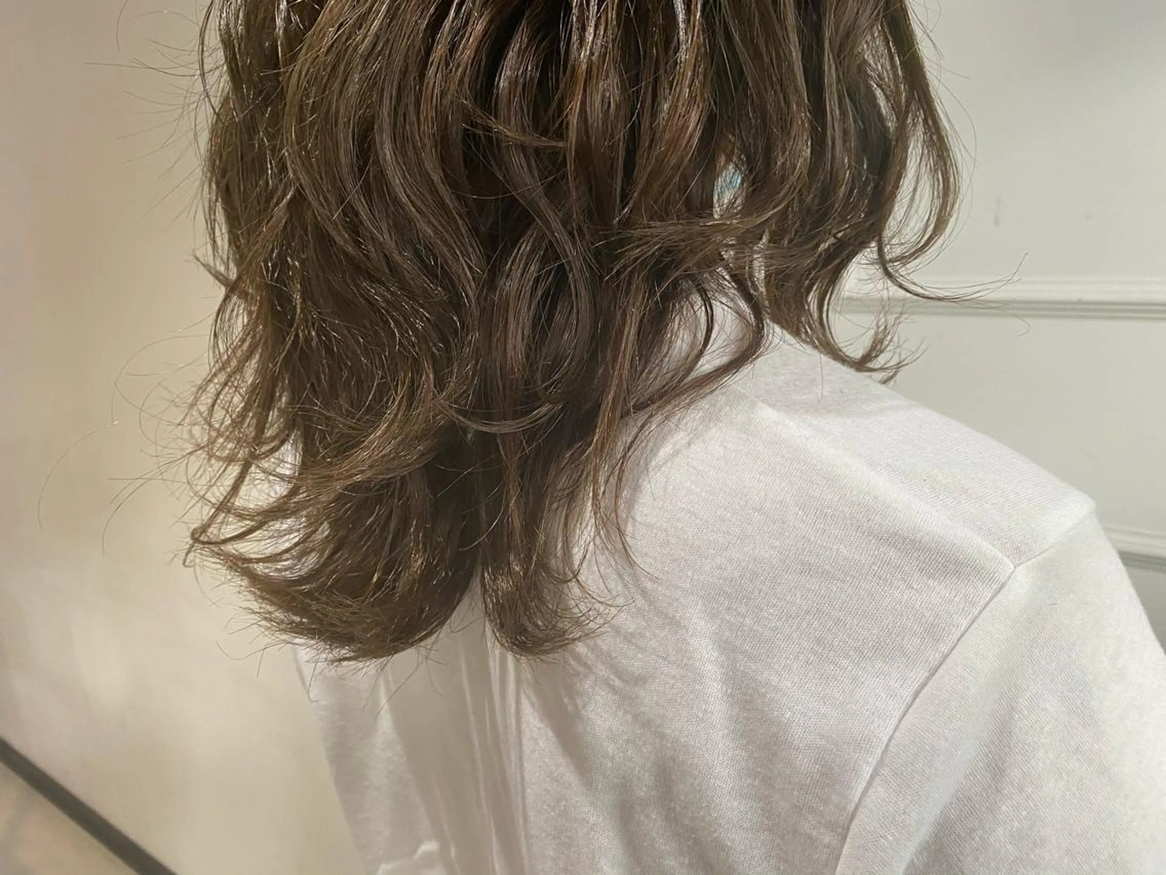 ロング カラー ベージュカラー オリーブベージュ 日野 めぐみのヘアスタイル