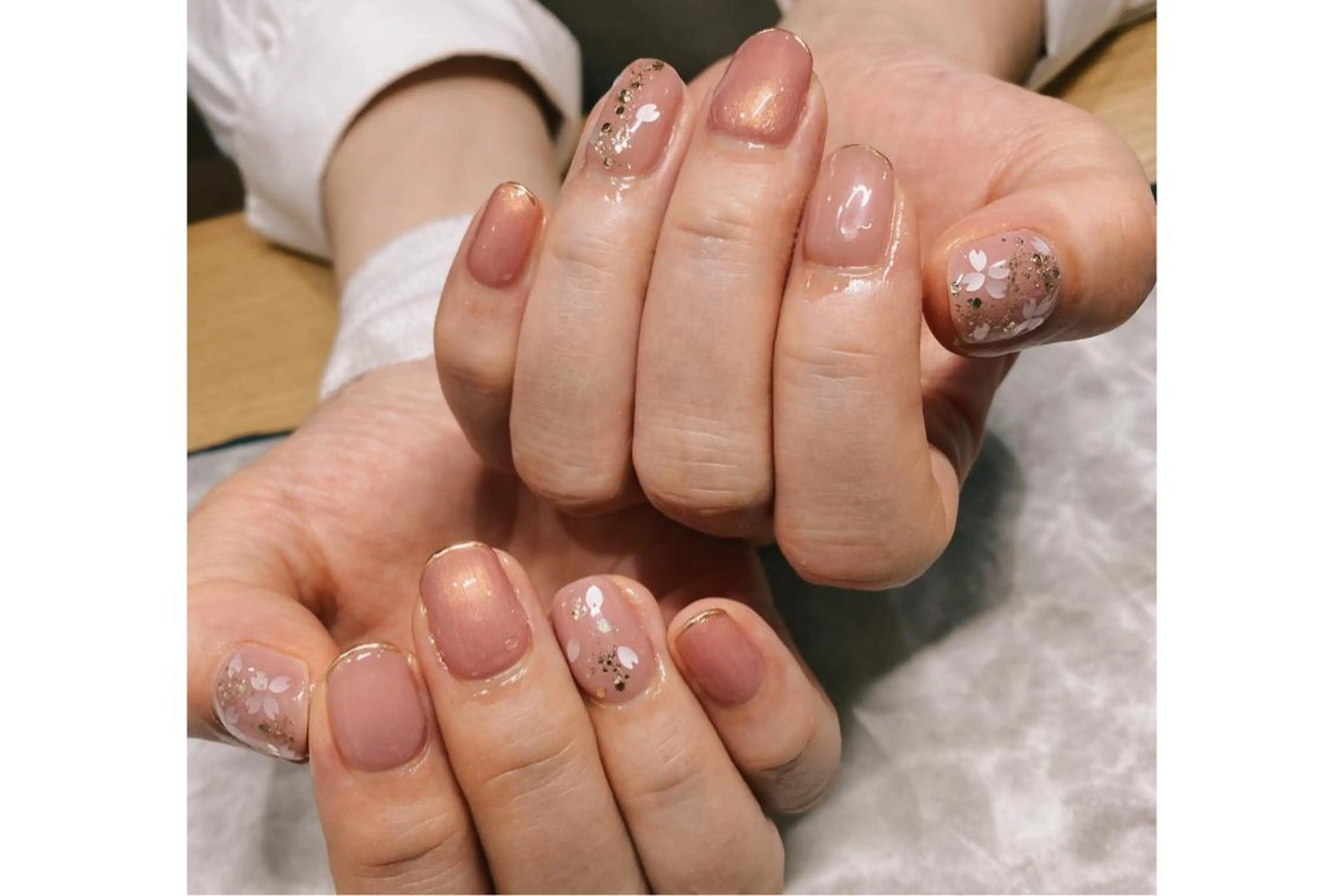 ネイル ハンドネイル 長谷川 奈緒美のネイルデザイン