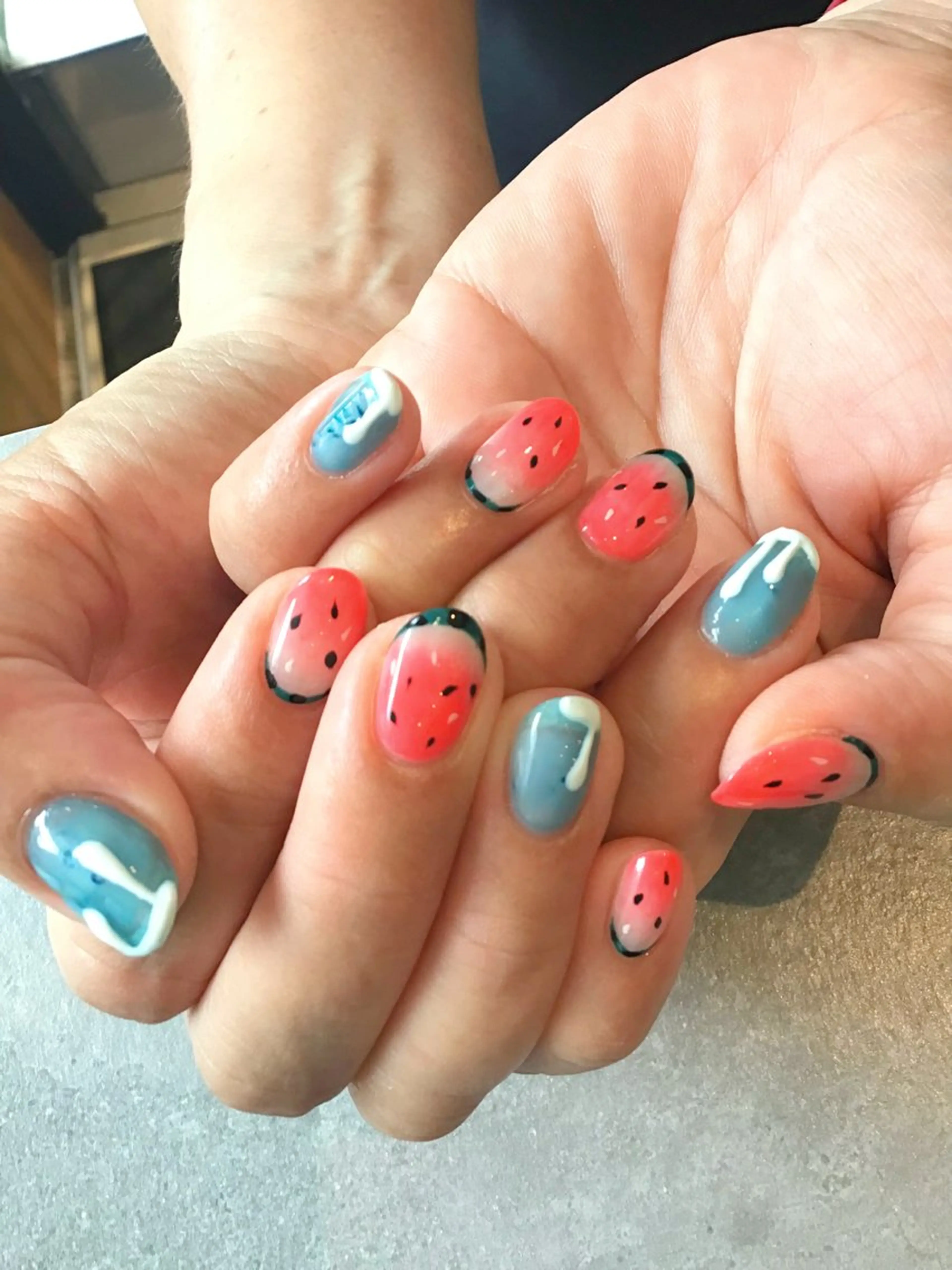 ネイル 持ち込み Nest 岩崎のネイルデザイン