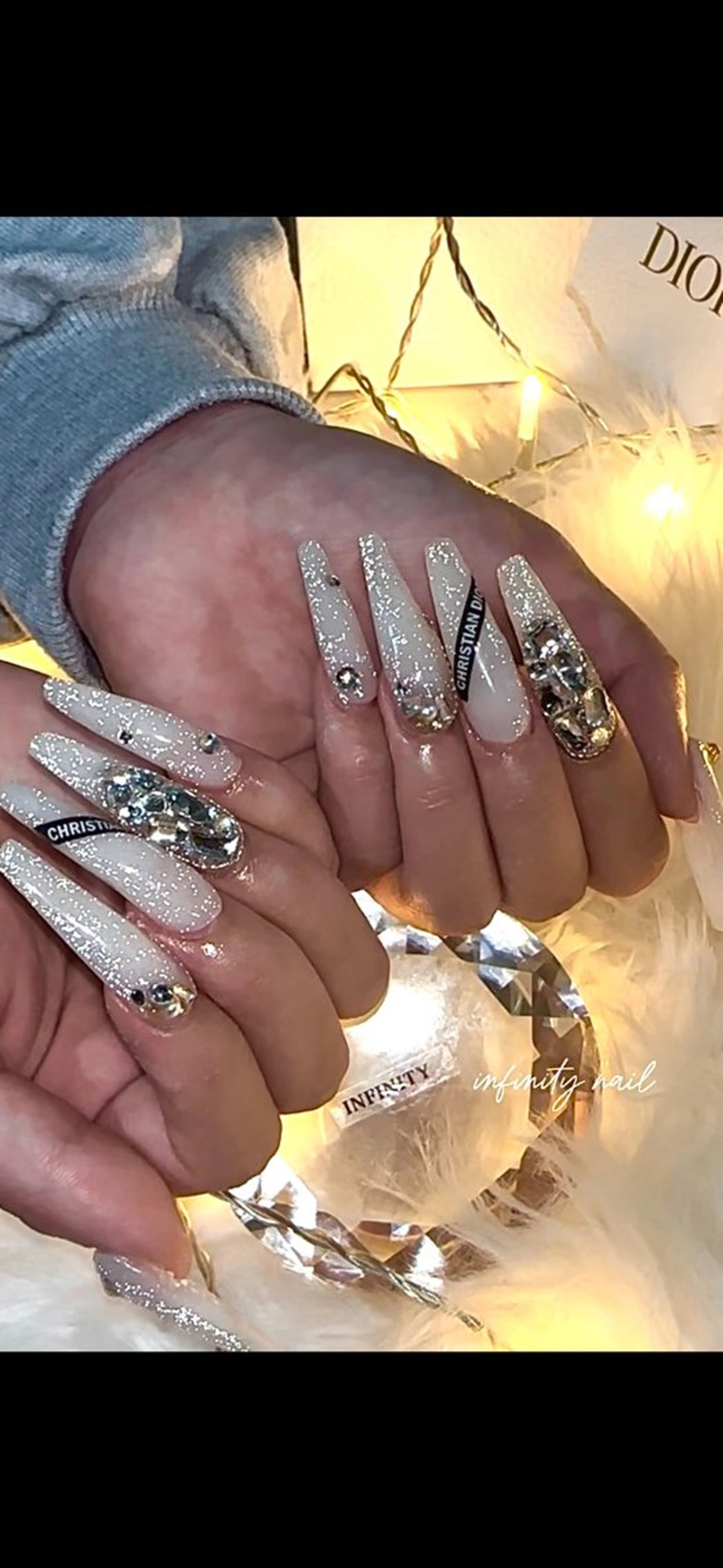 ネイル フラッシュネイル ロングネイル 春ネイル ハンドネイル INFINITY Sachiのネイルデザイン