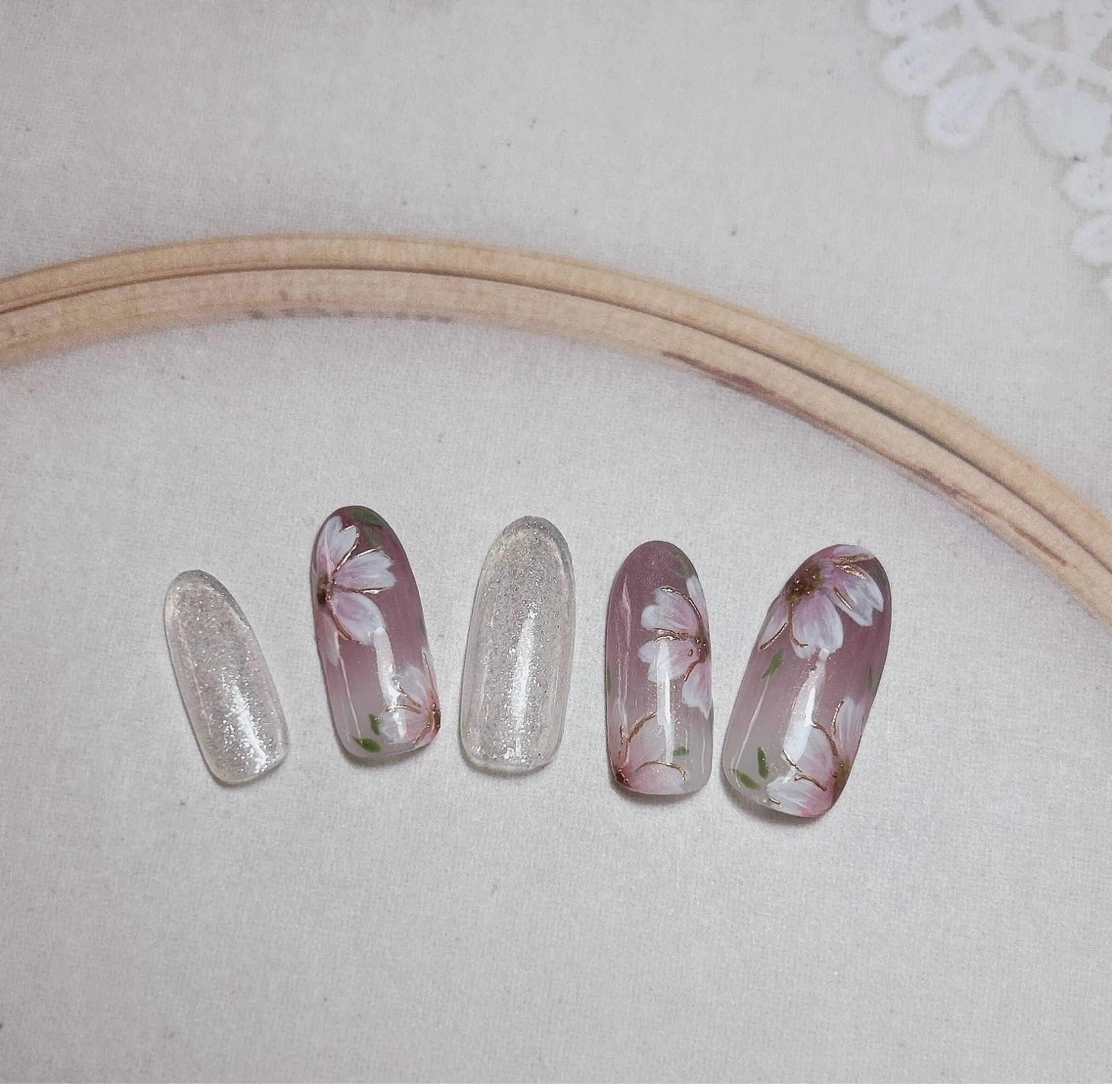 ネイル Three of cupsのネイルデザイン