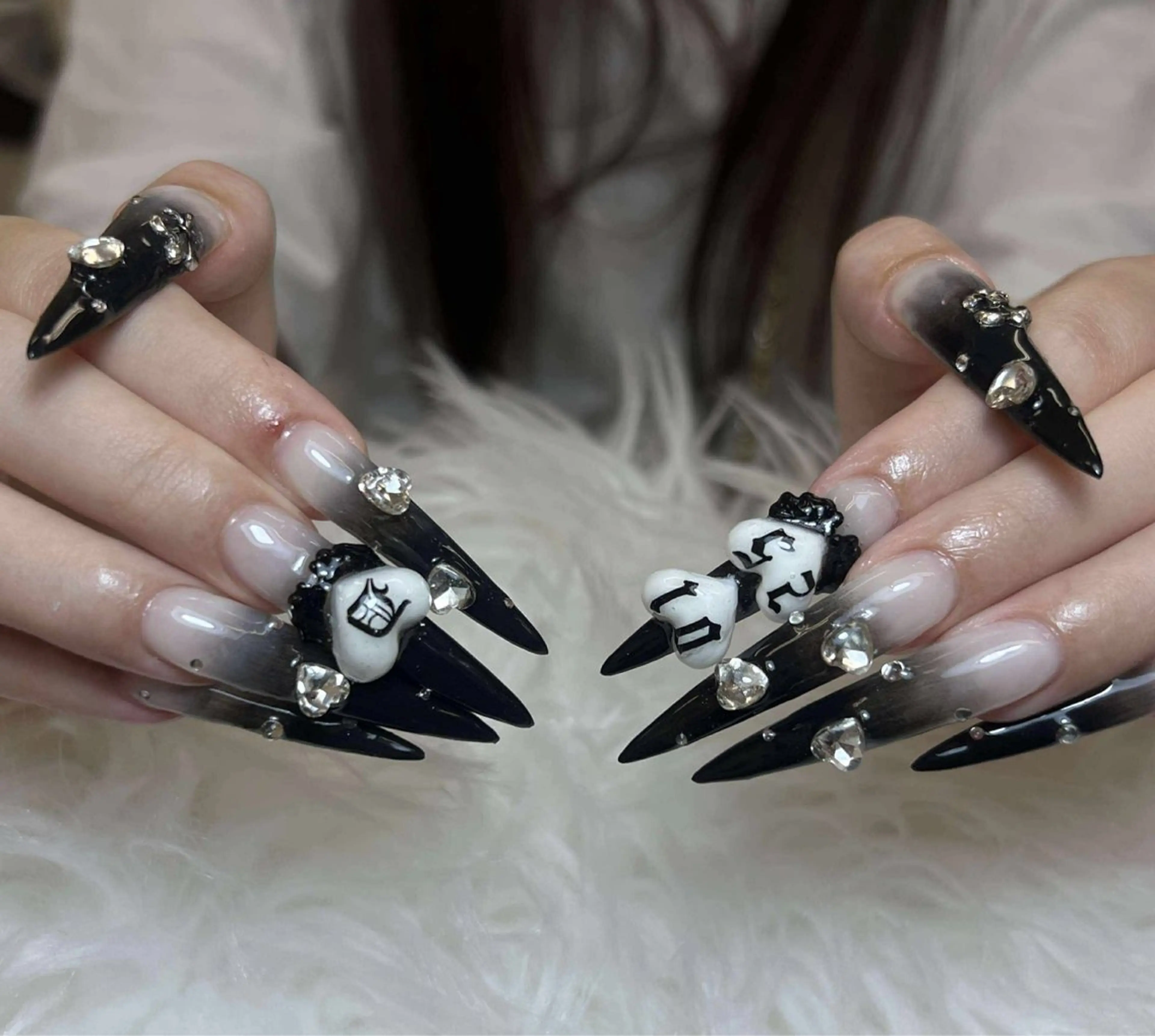 ネイル チークネイル 長さ出し フットネイル マグネットネイル 持ち込み ハンドネイル ANH NAIL ゴテゴテ専門店💎のネイルデザイン