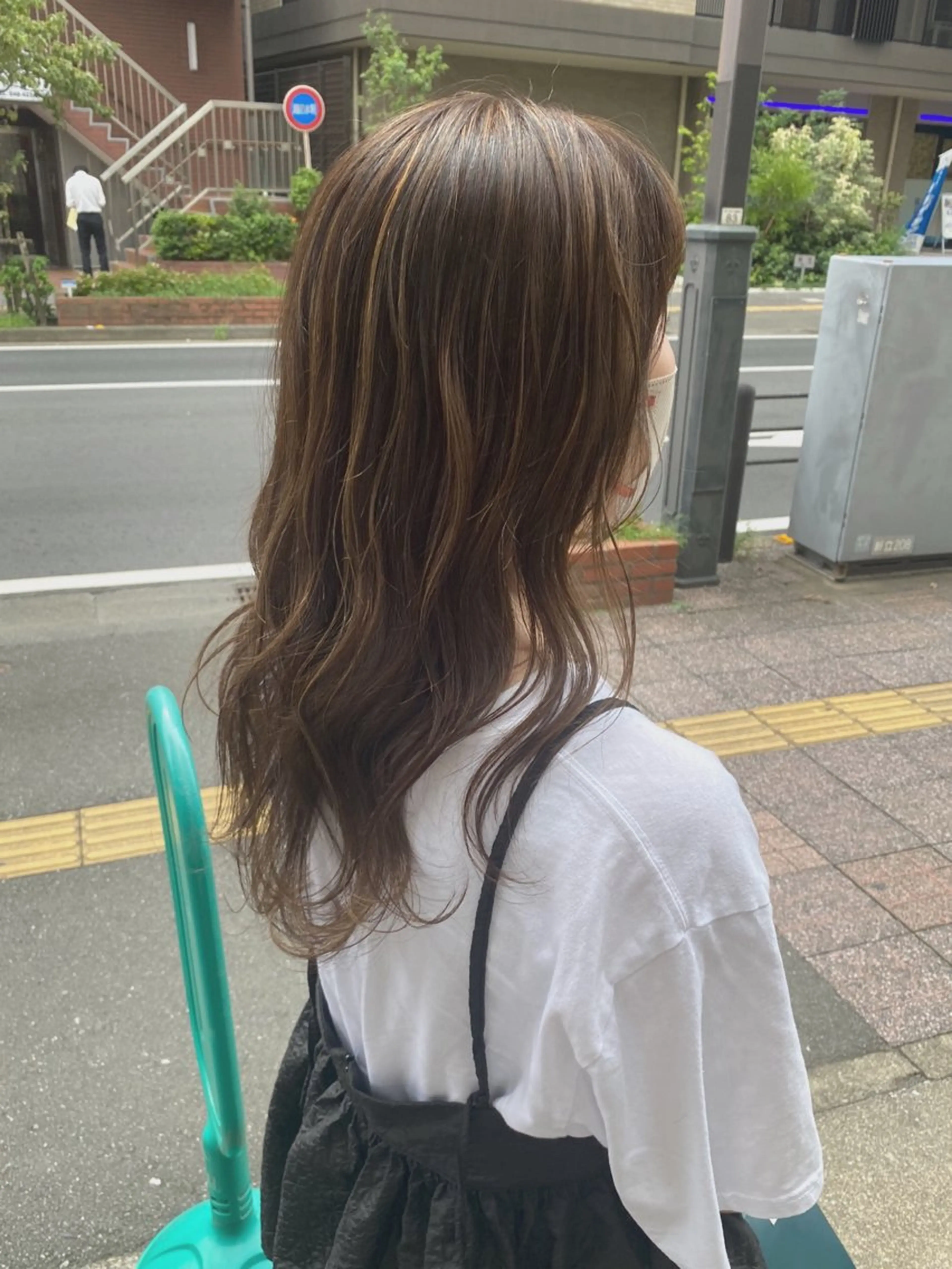 セミロング カット ヘアカラー 鈴木 志保のヘアスタイル