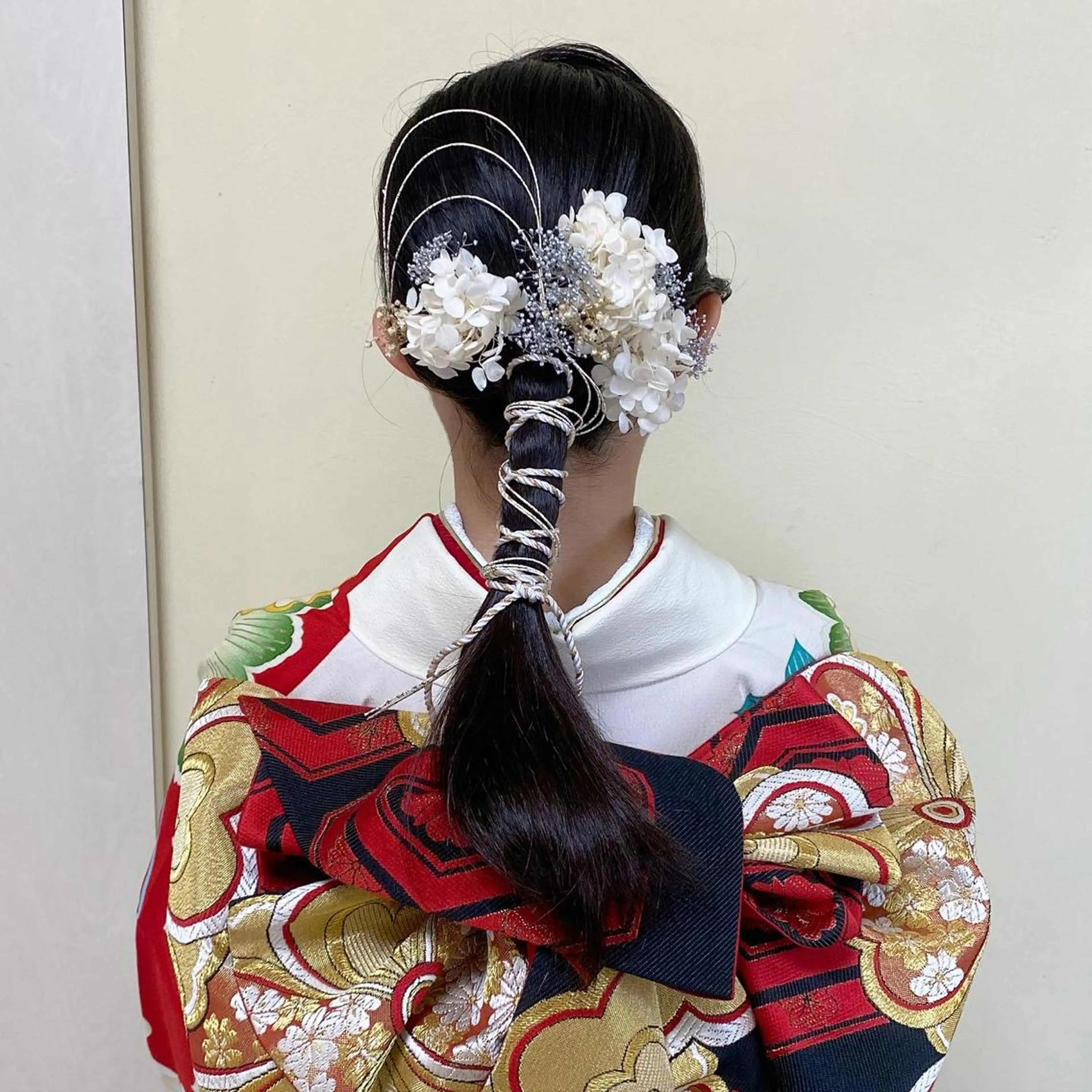 ロング ヘアアレンジ タニモト ユイのヘアスタイル