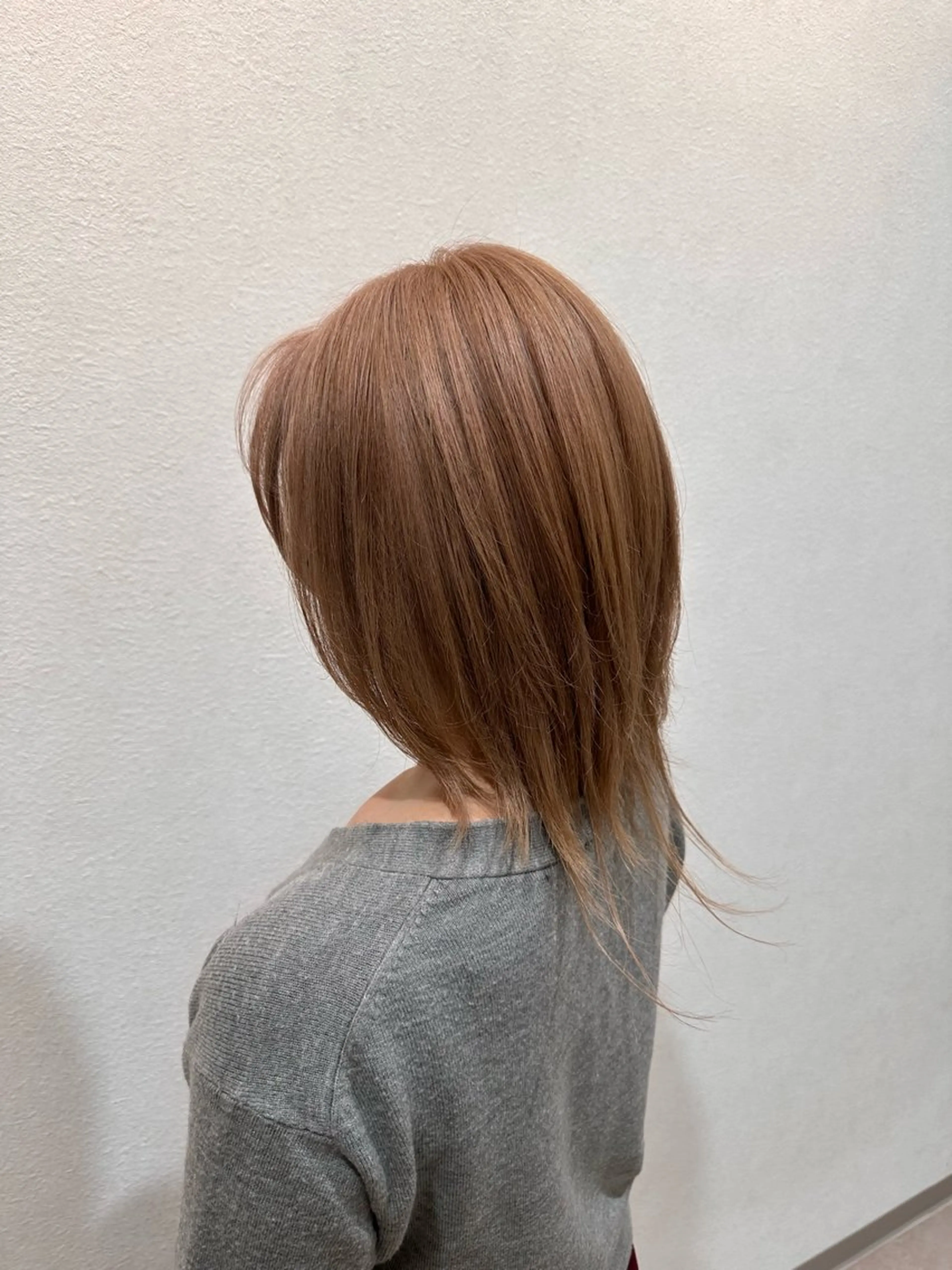 セミロング カラー ブリーチ パープルカラー アメイジングヘアー 千歳店　福嶋のヘアスタイル