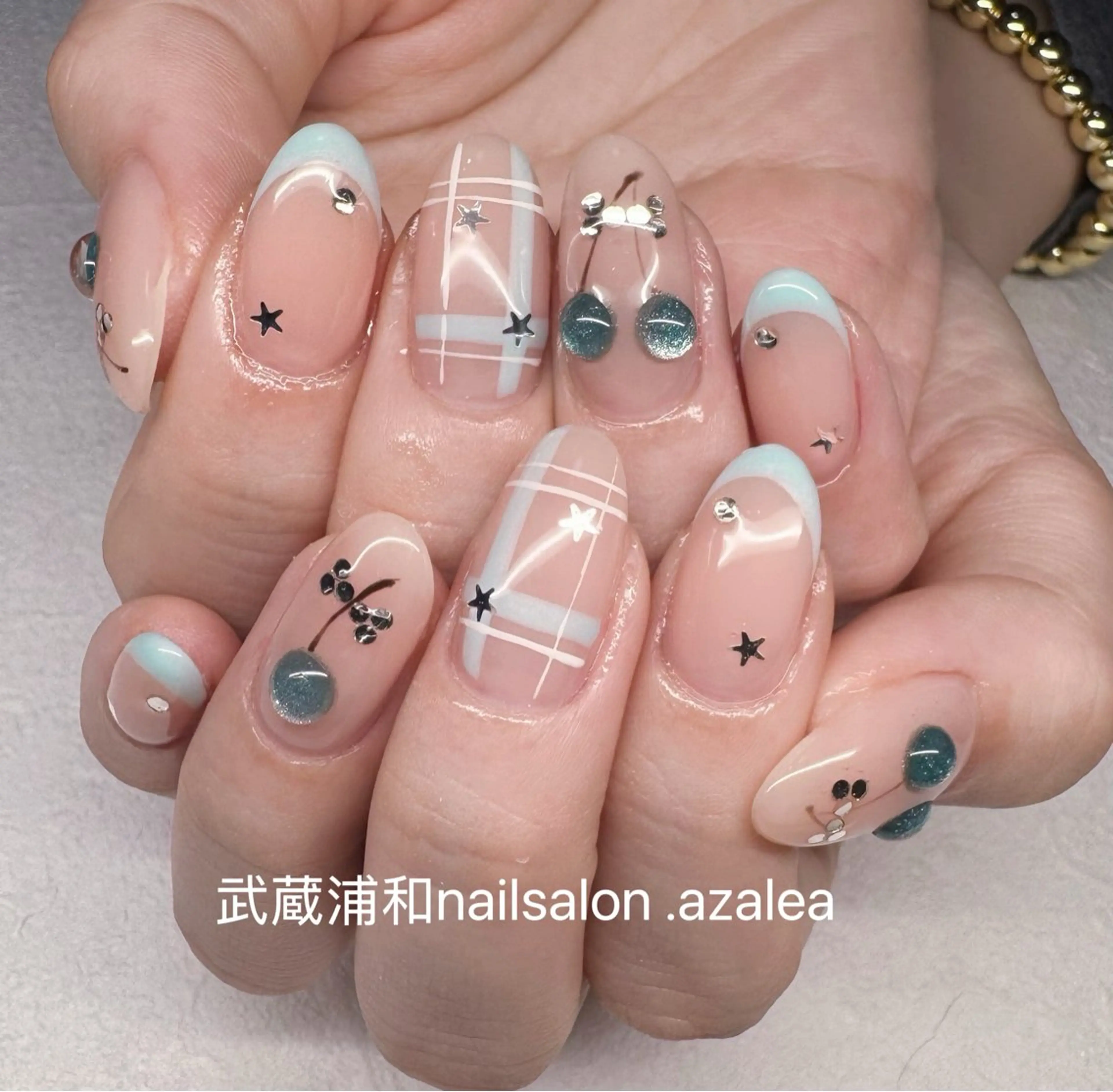 ネイル ハンドネイル R inのネイルデザイン