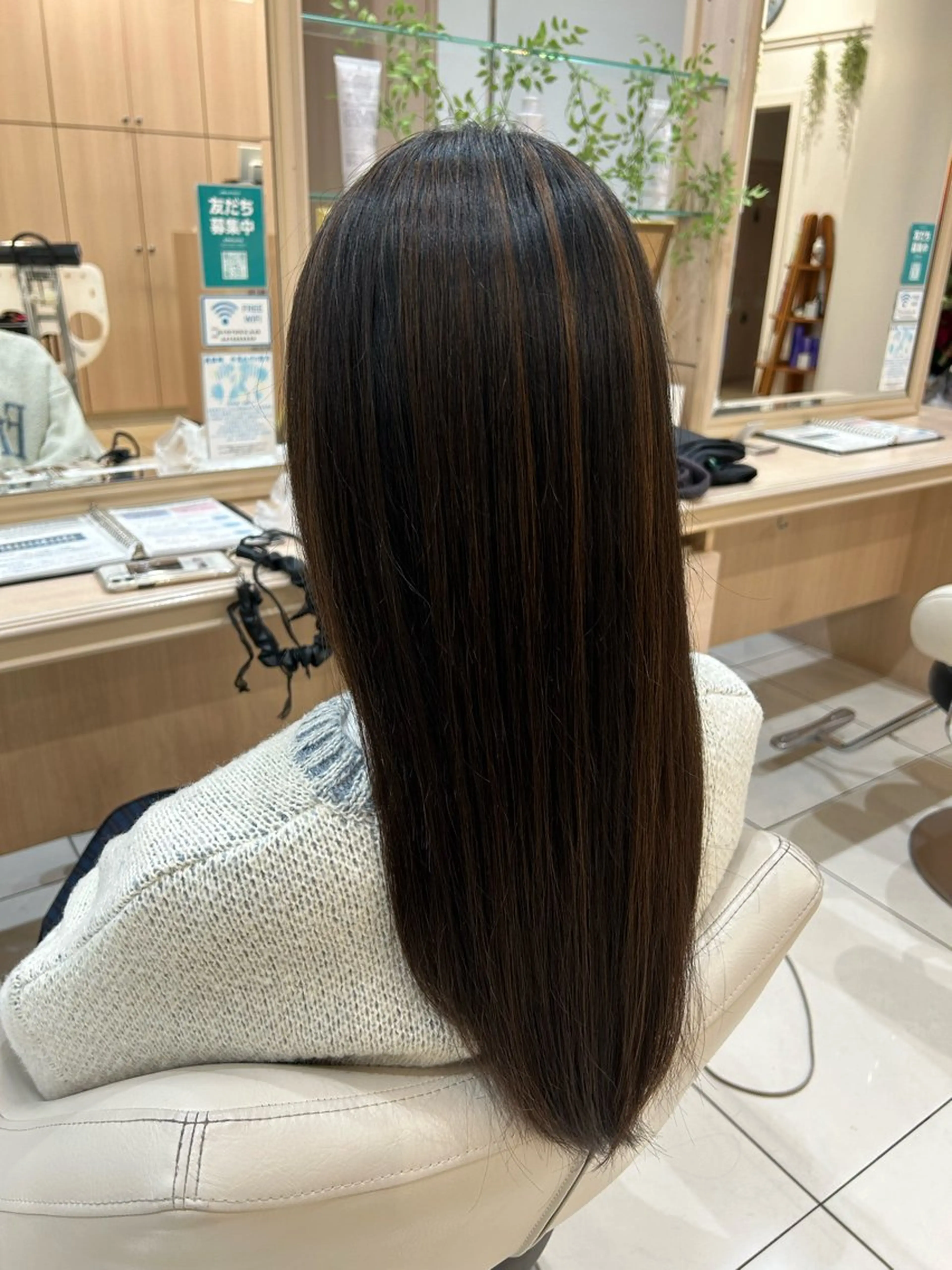 ロング ヘアカラー 上村 夢斗のヘアスタイル
