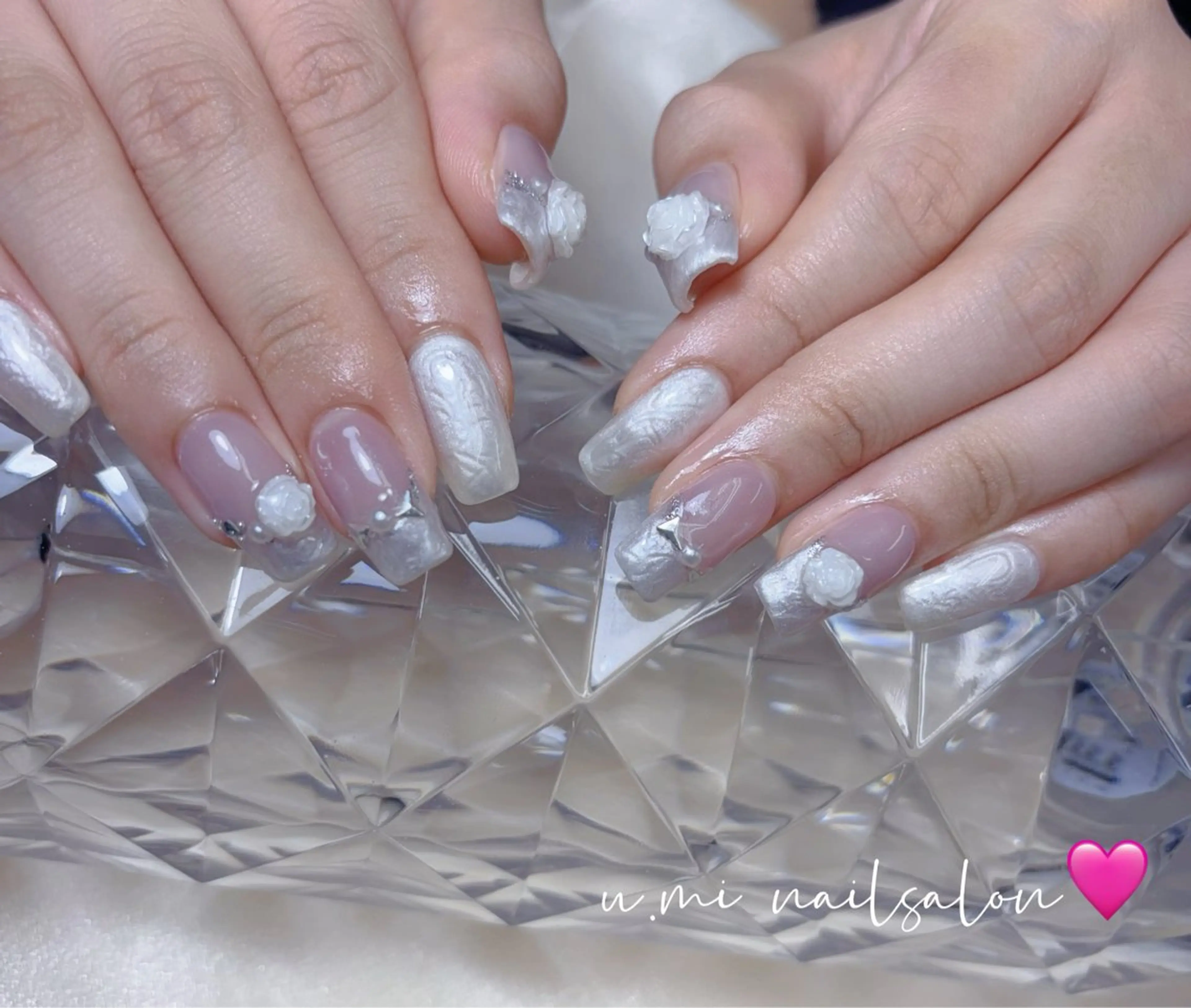 ネイル U·Mi nail salon所属・U·MI 上野御徒町店のネイルデザイン