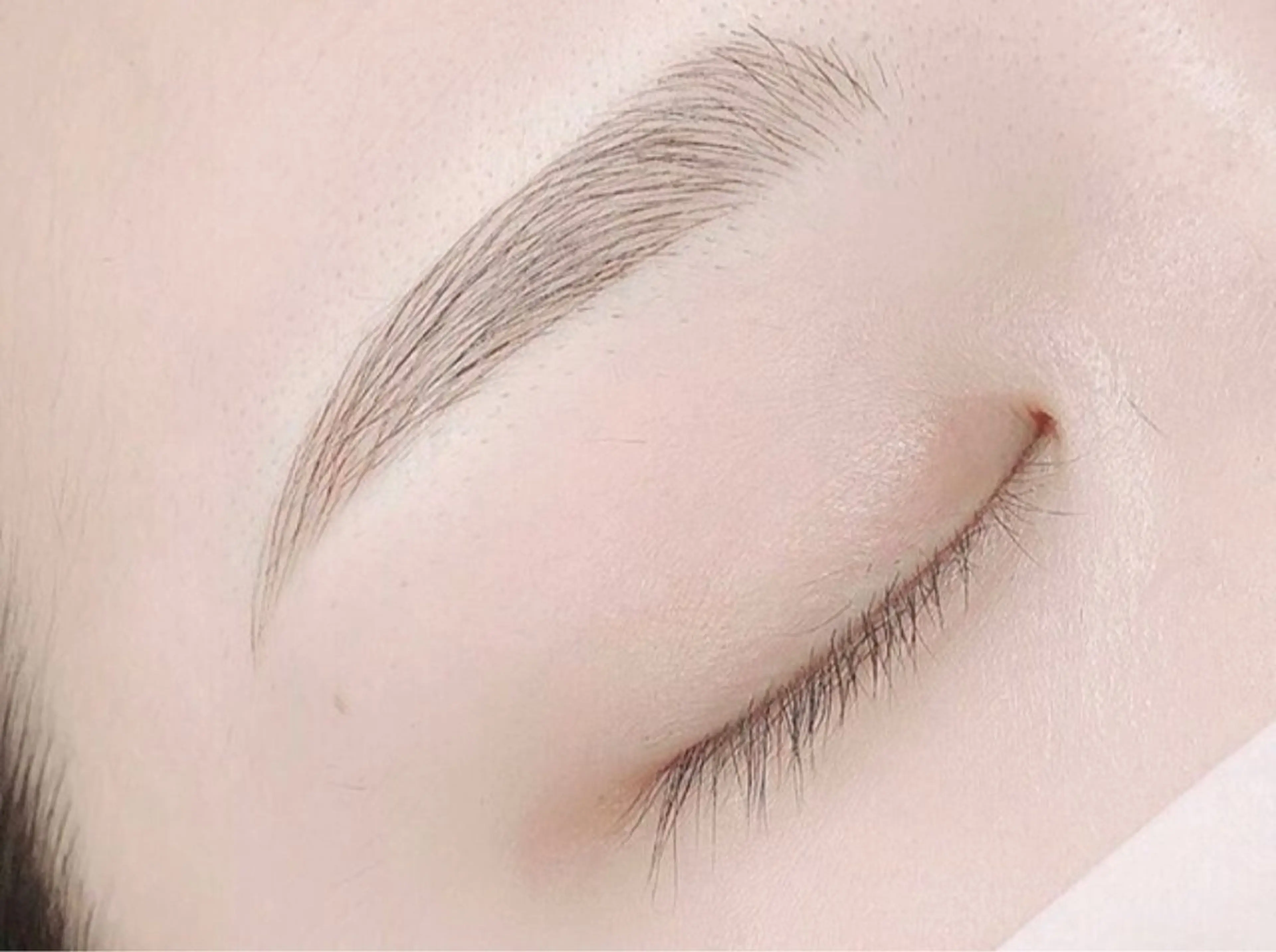 【オーダーメイド眉毛】Wax+美眉スタイリングの写真