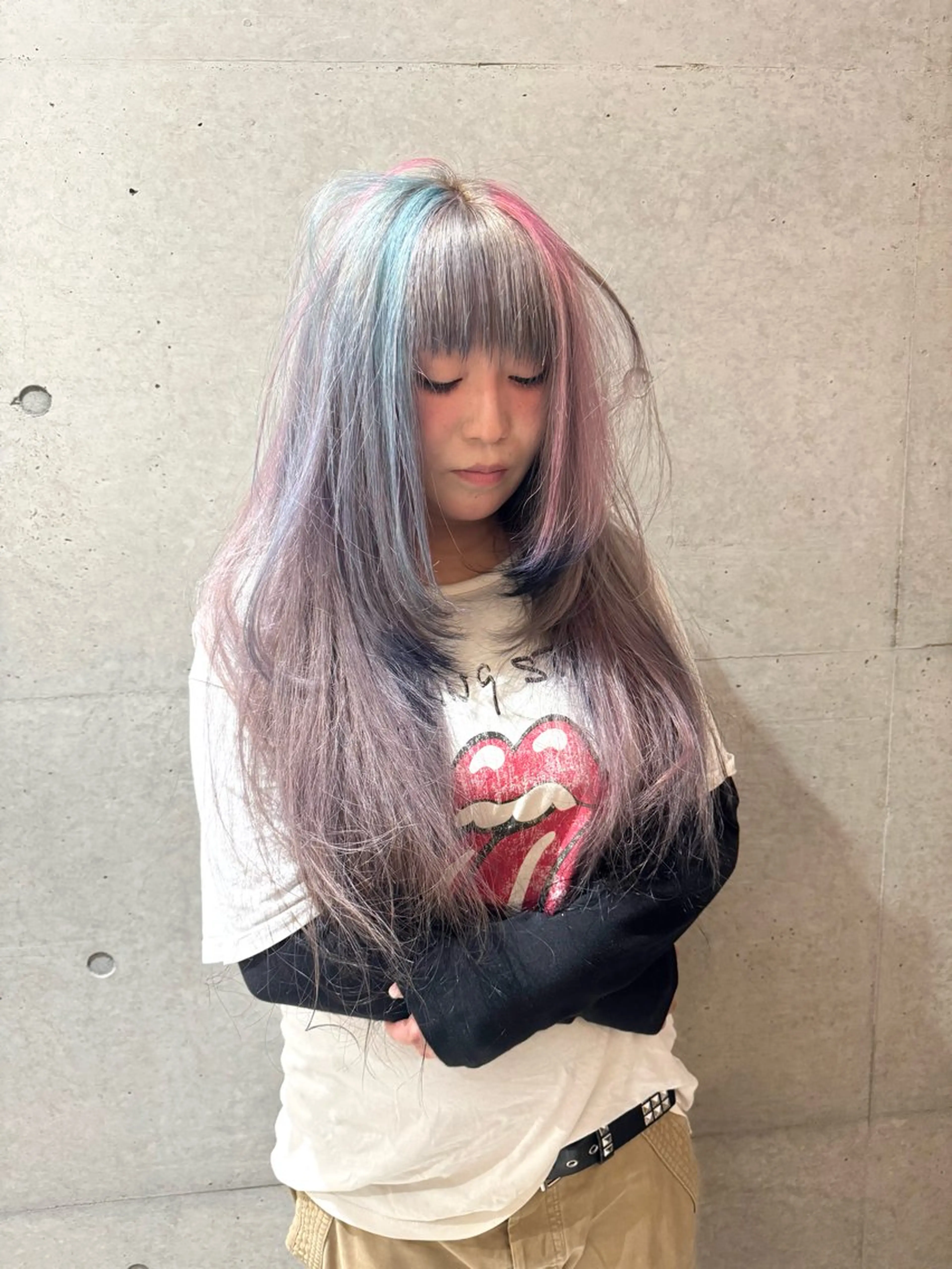 ロング カラー デザインカラー⭐︎★ 🐆hyo🐆のヘアスタイル