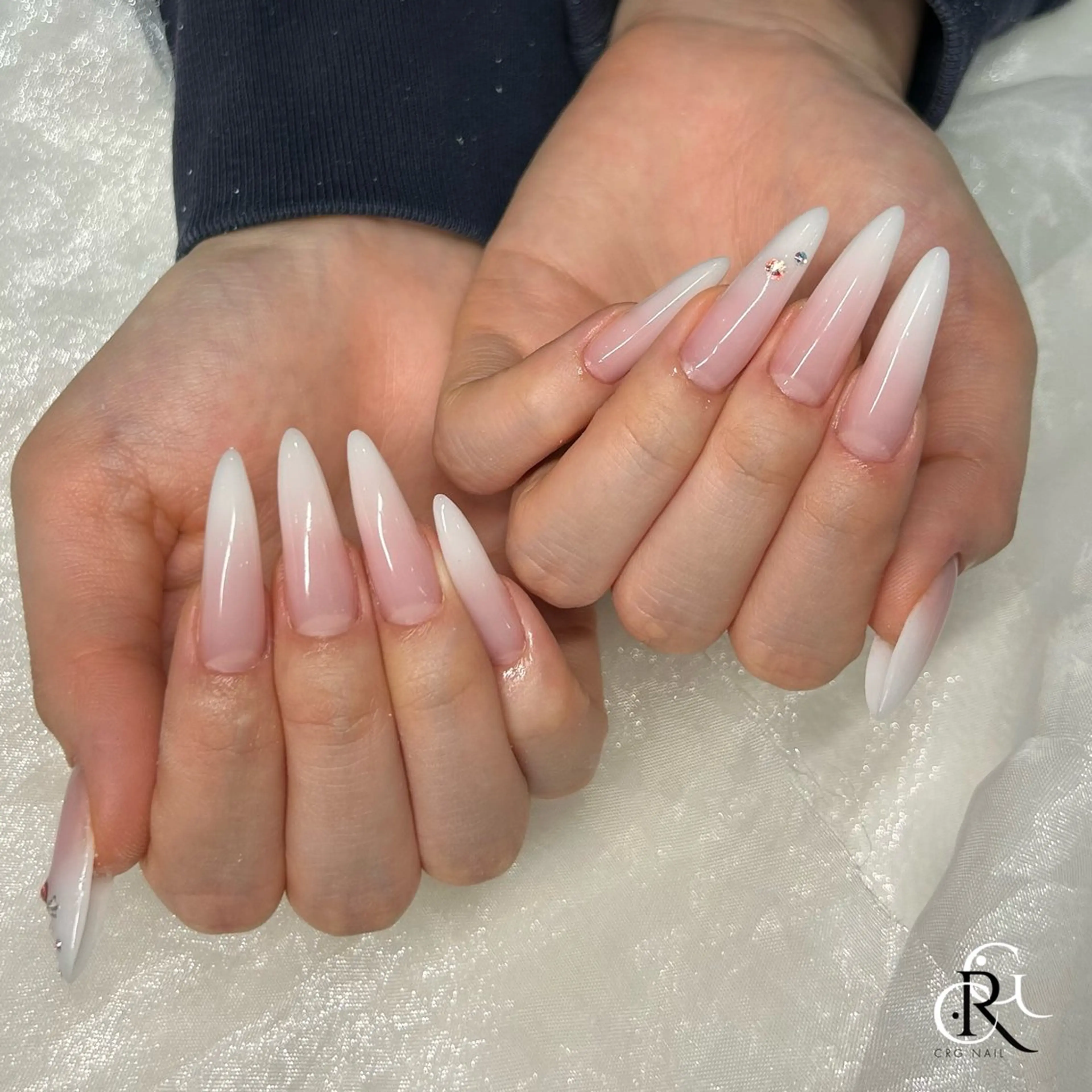 ロング ハンドネイル 美フォルムスカルプ✨ RENAのネイルデザイン