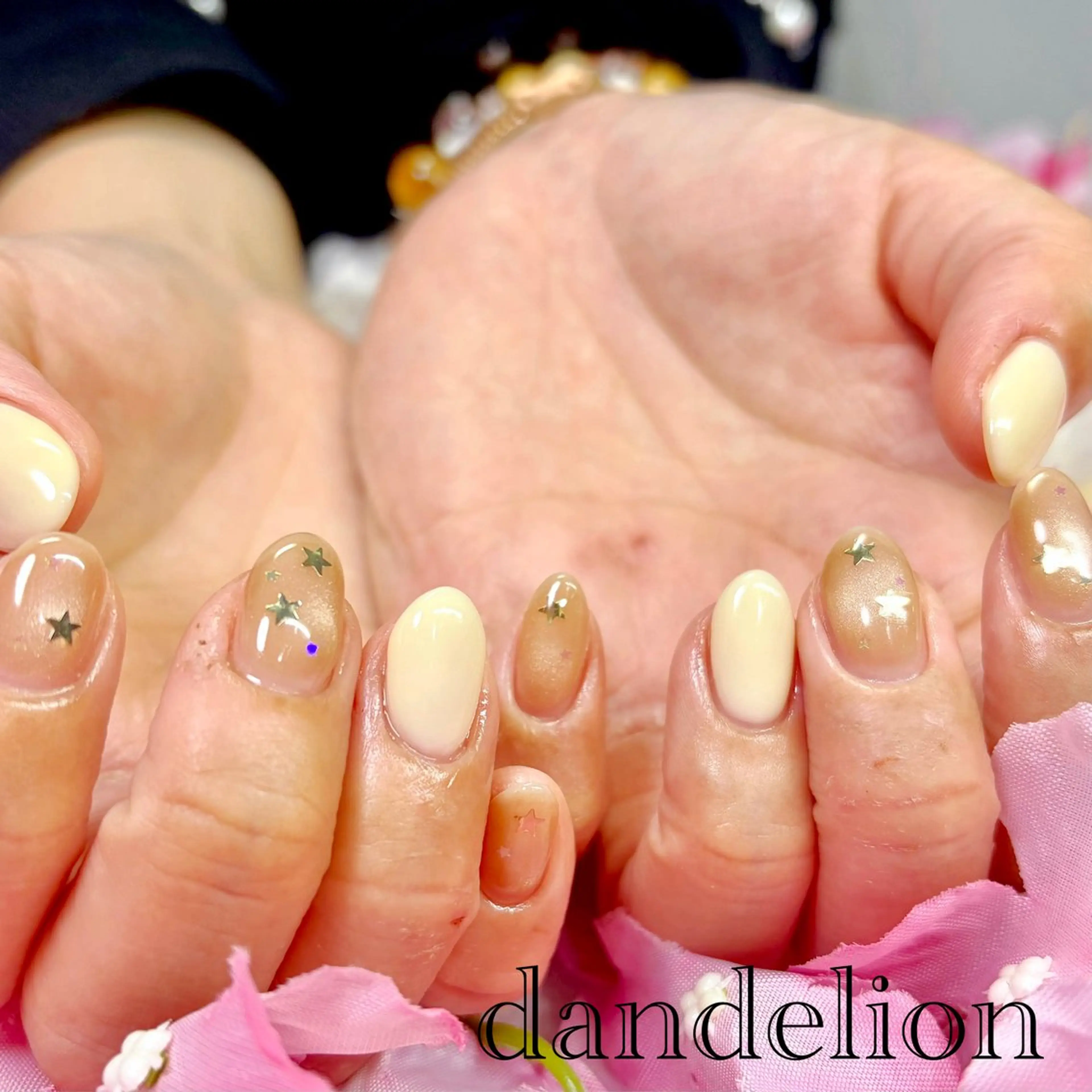 ネイル ハンドネイル ハンドケア dandelion ダンデライオンのネイルデザイン