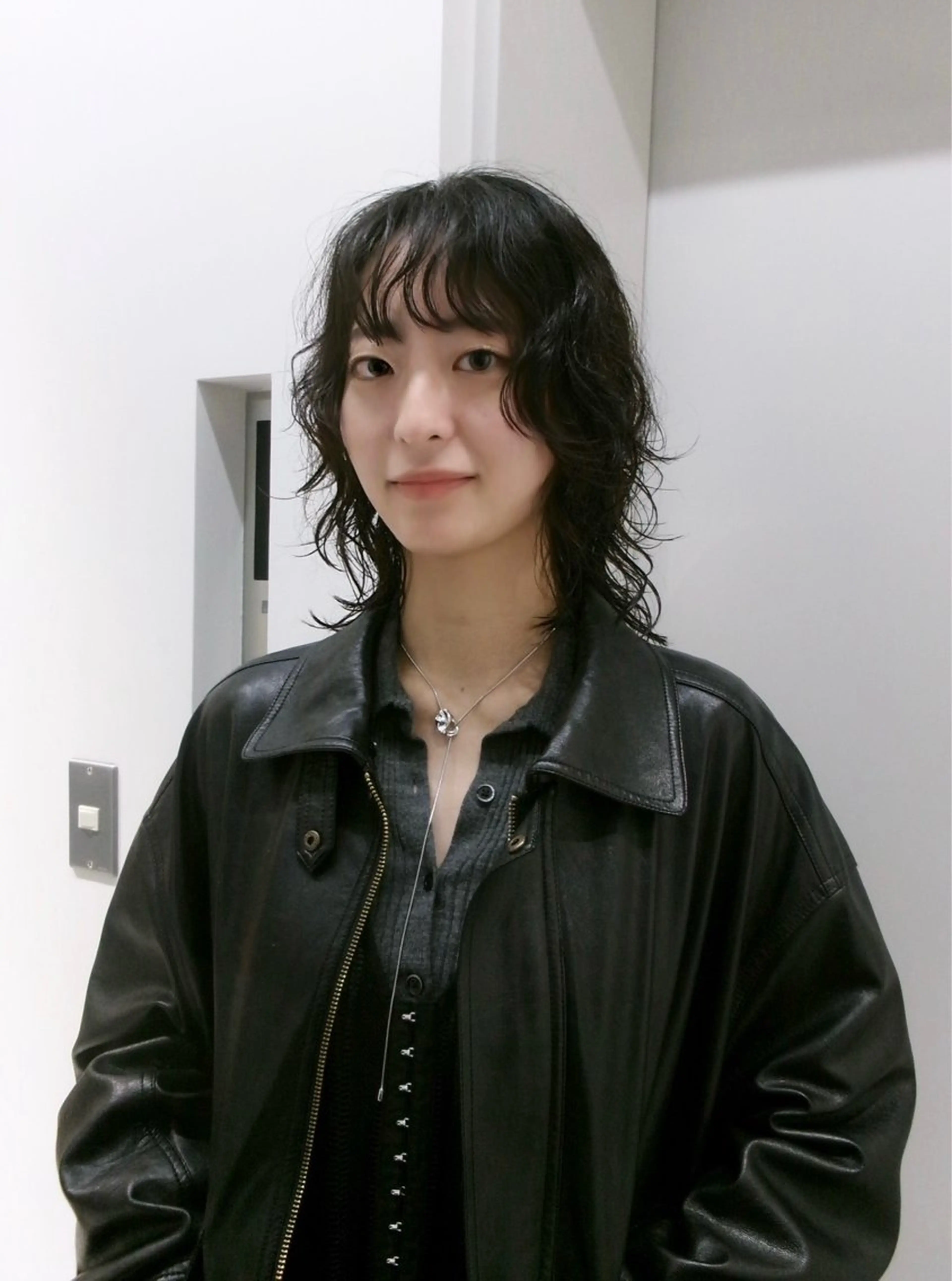 ミディアム パーマ ミディアムレイヤー ミディアムパーマ レイヤーカット カット パーマ ✂︎ウルフカット /レイヤーカット✂︎のヘアスタイル