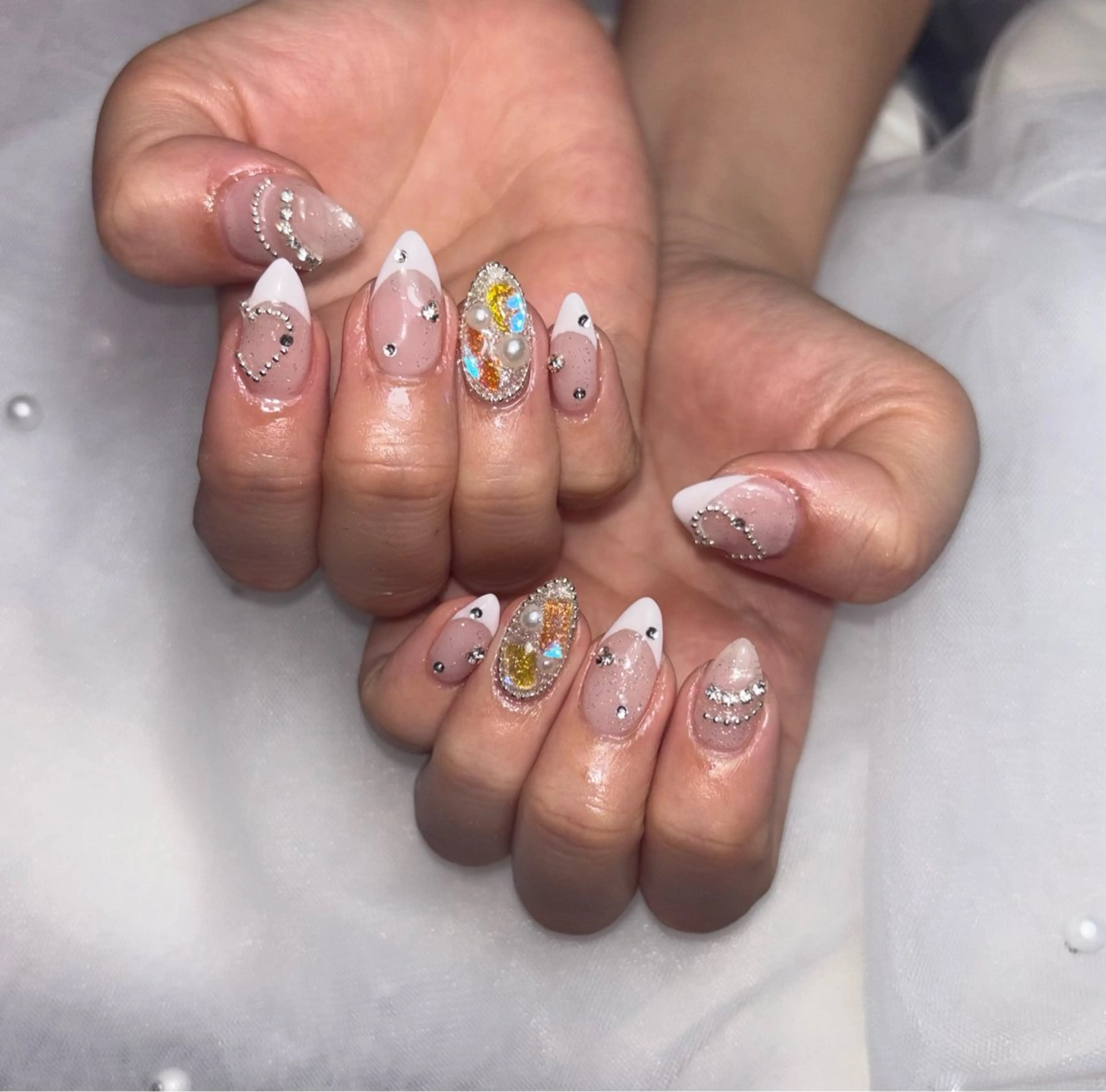 ネイル ハンドネイル 𝐁𝐞𝐥𝐥 𝐦𝐞のネイルデザイン