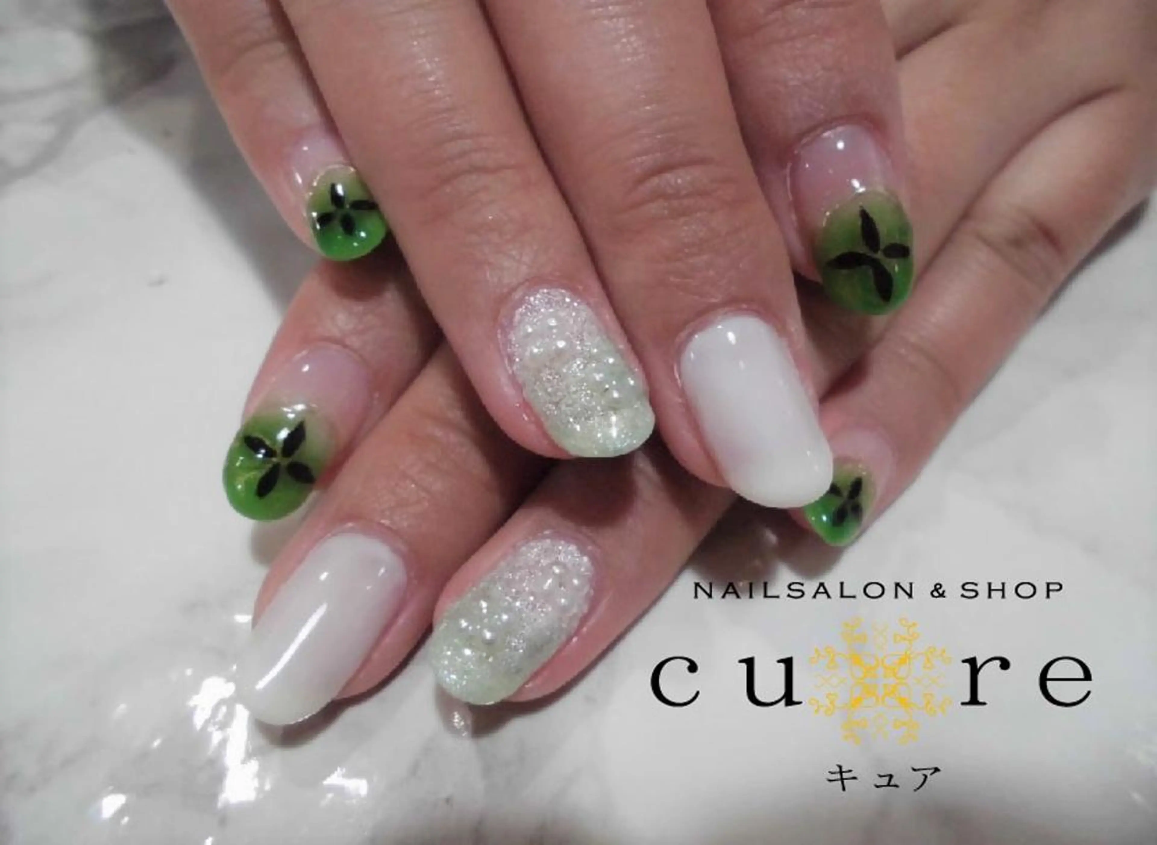 ミディアム ネイル ネイルサロン Cureのネイルデザイン