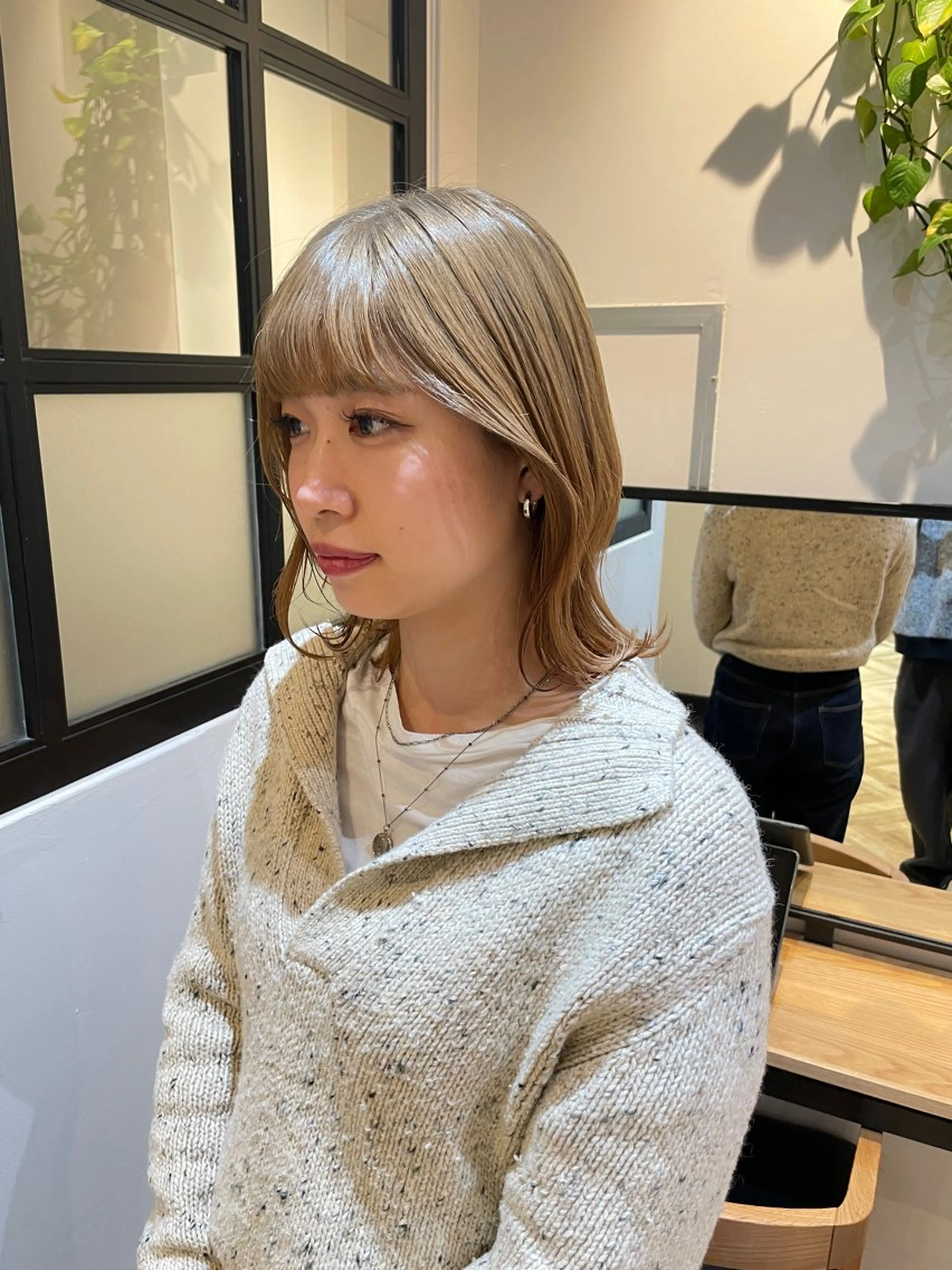 ミディアム カラー ﾊｲﾄｰﾝ/ｶﾗｰ/ 用賀/稲若健太郎のヘアスタイル