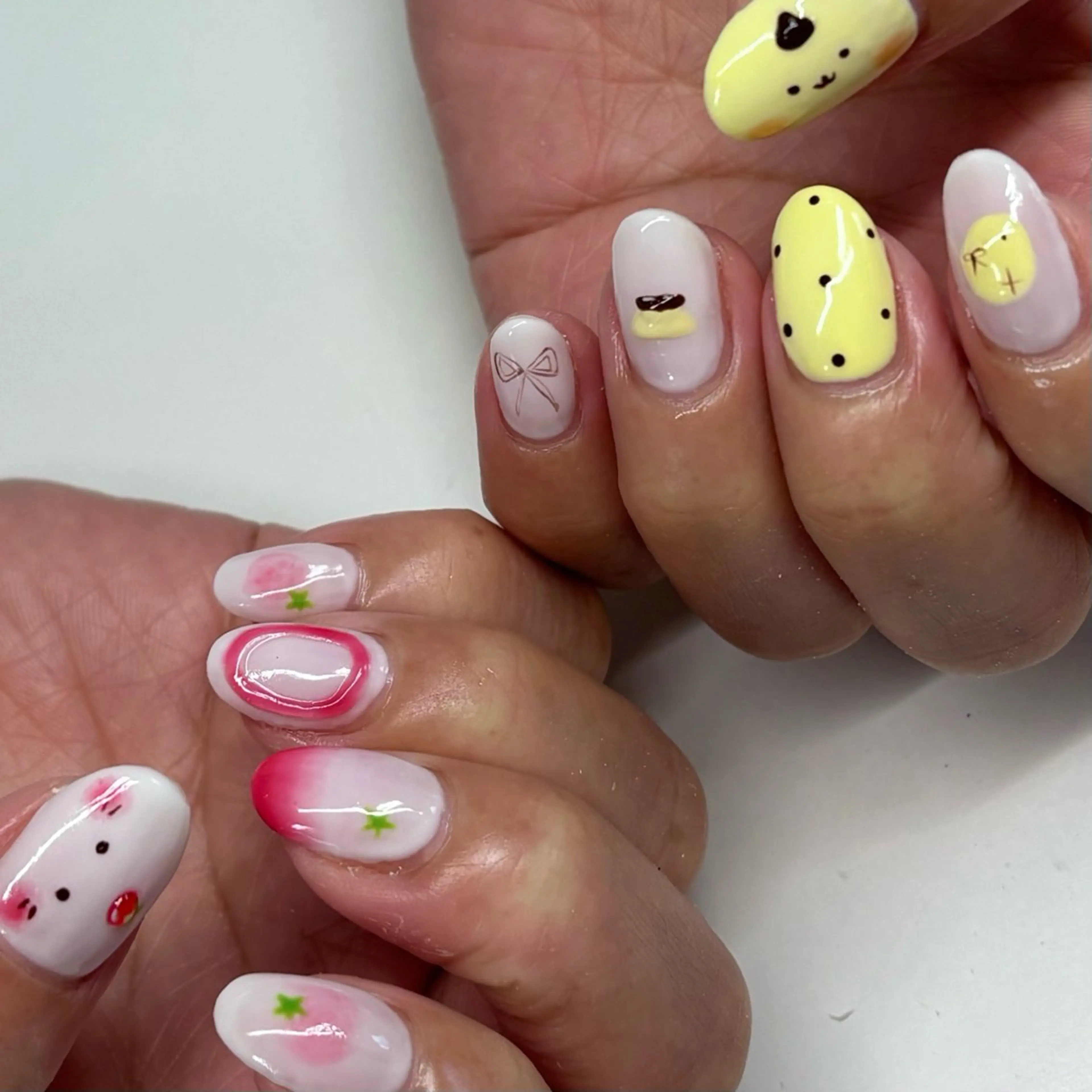 ネイル ハンドネイル ネイルサロンAmo 🎀のネイルデザイン