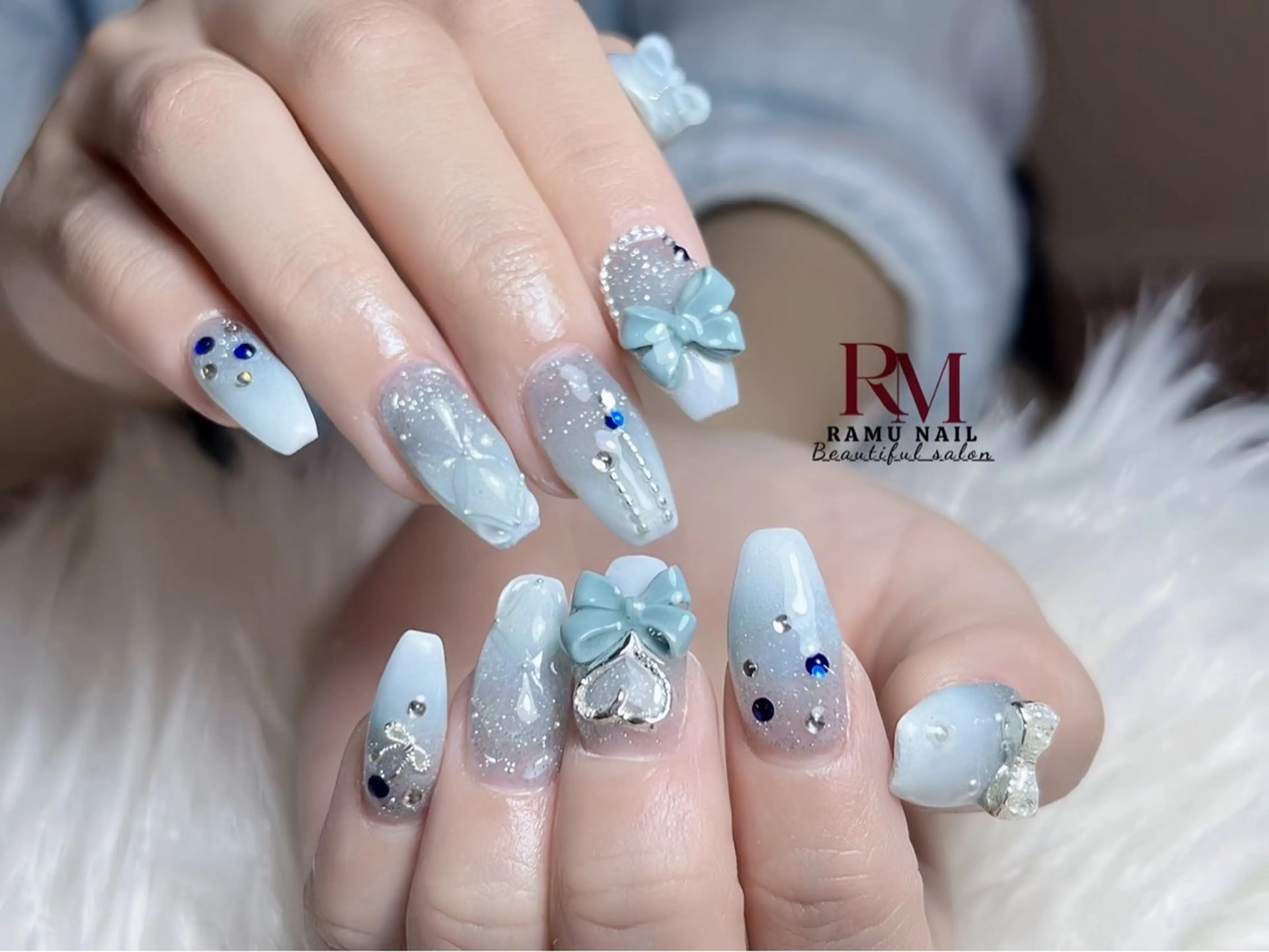 ネイル キラキラネイル マグネットネイル ミラーネイル ピンク ワンホンネイル ハンドネイル RAMU Nail 恵比寿店のネイルデザイン