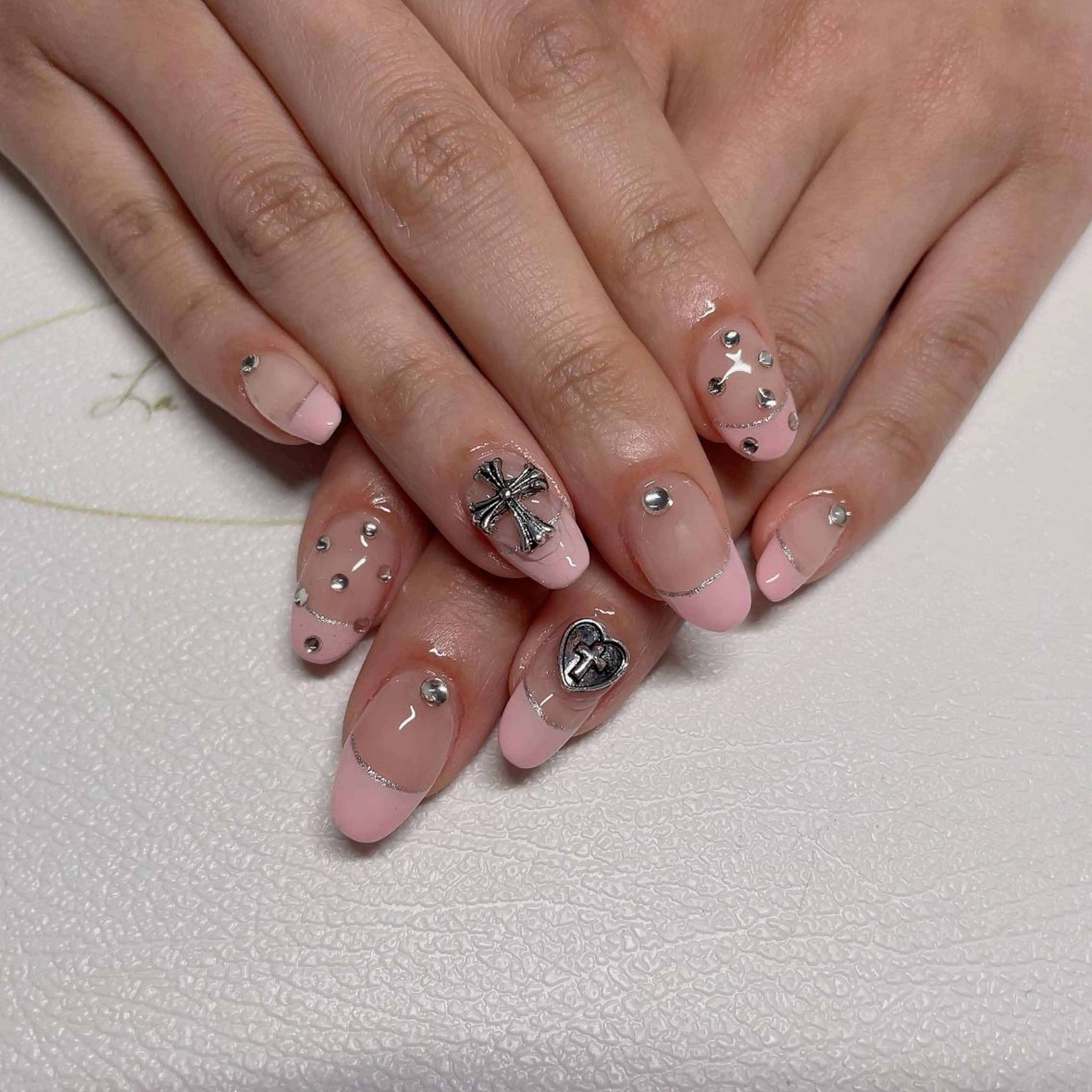 ネイル フレンチネイル エン Nail salonのネイルデザイン