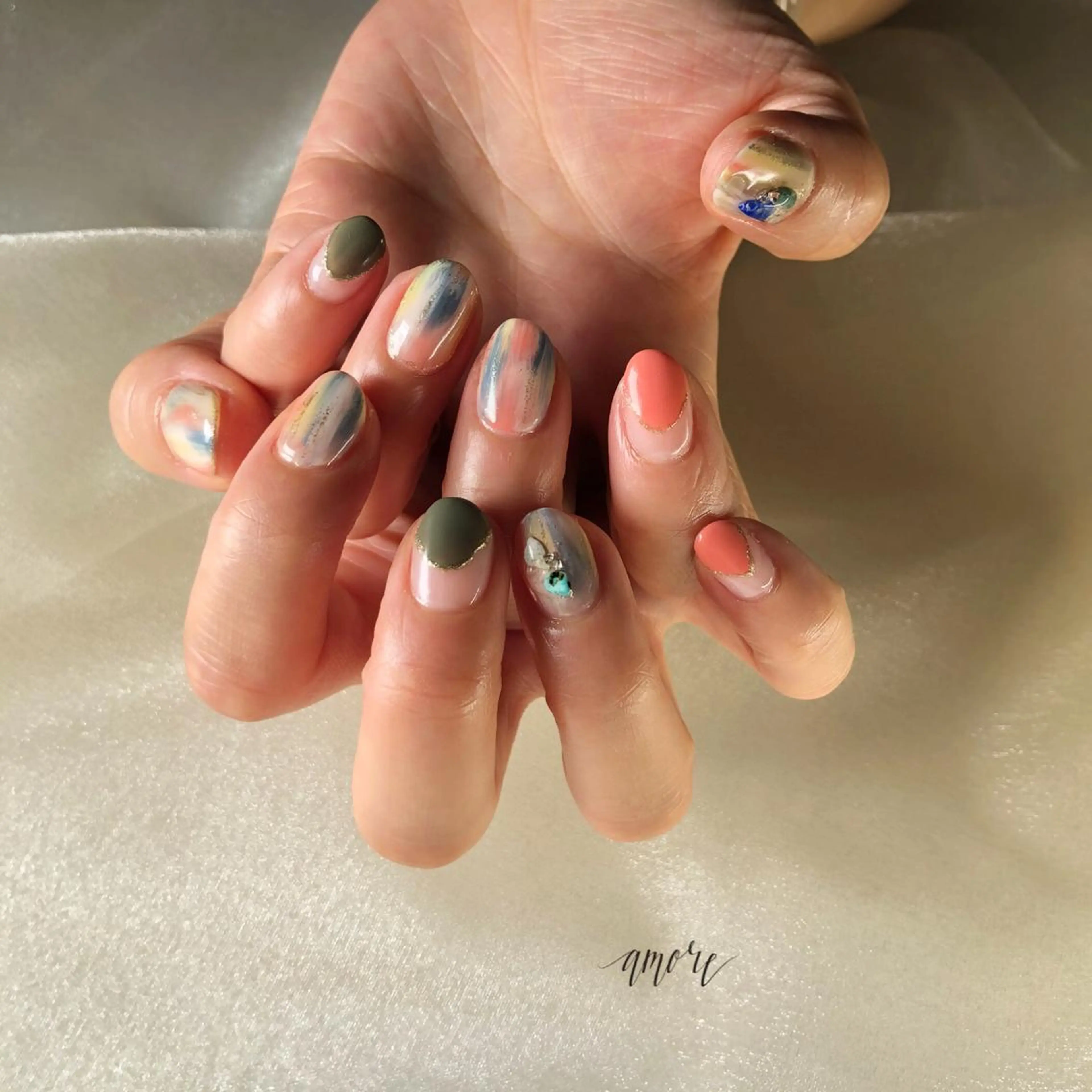ネイル ジェルネイル 氷ネイル・うるうるネイル マグネットネイル ミラーネイル ニュアンスネイル You kyehwaのネイルデザイン