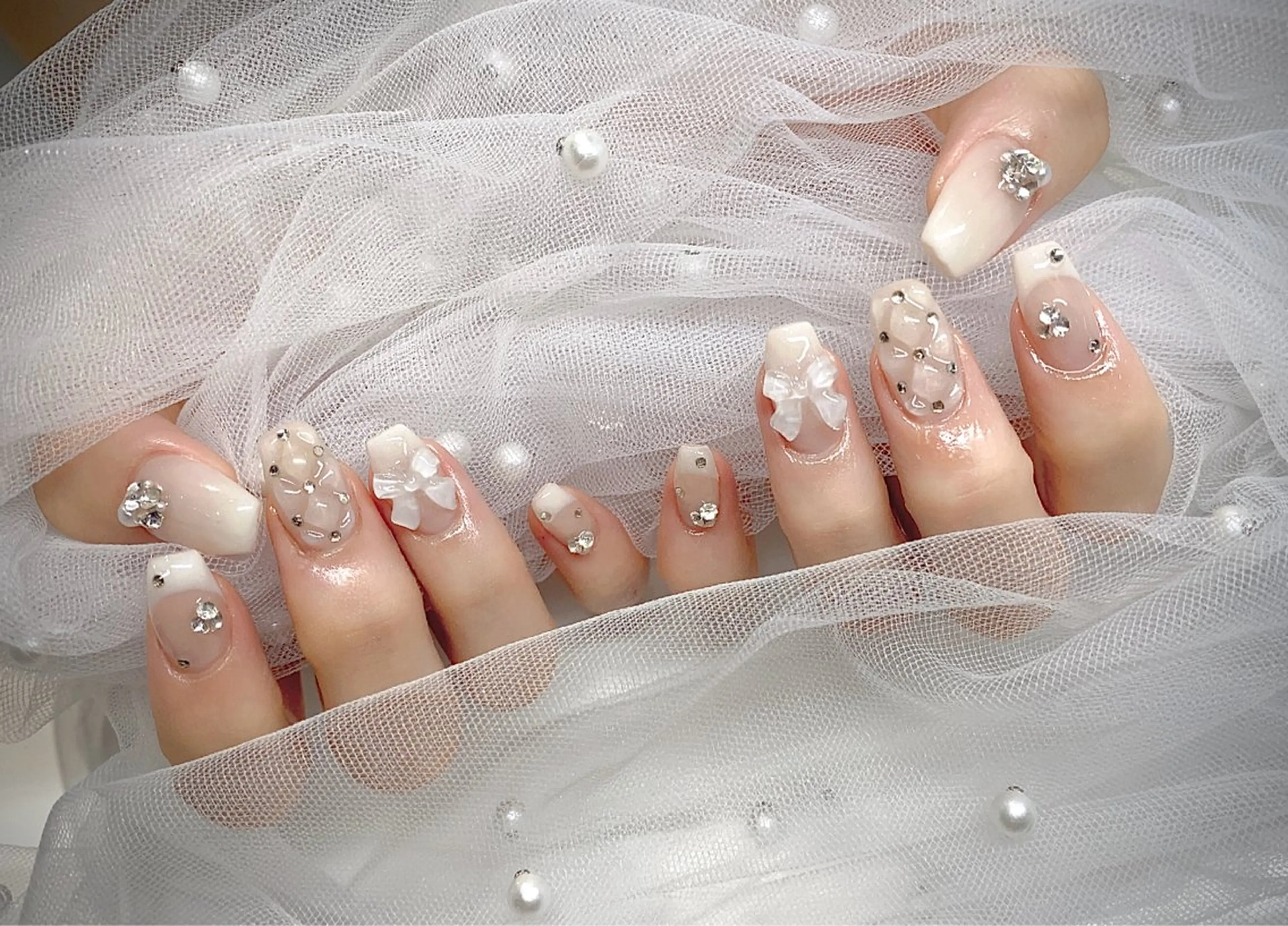 ネイル I-nailロング /ワンホン/キラキラのネイルデザイン