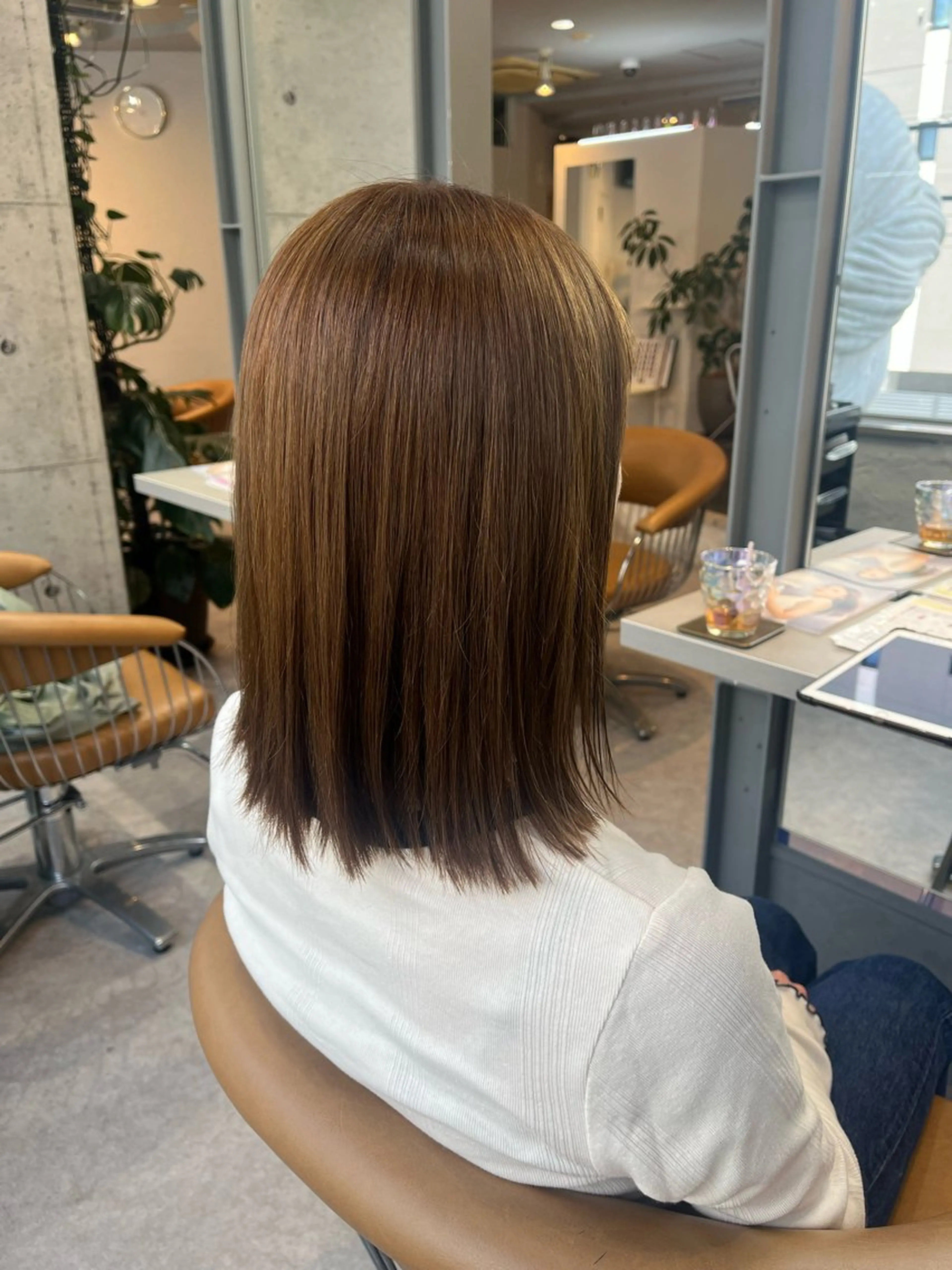 ミディアム カラー ヘアカラー うしだ かおるのヘアスタイル