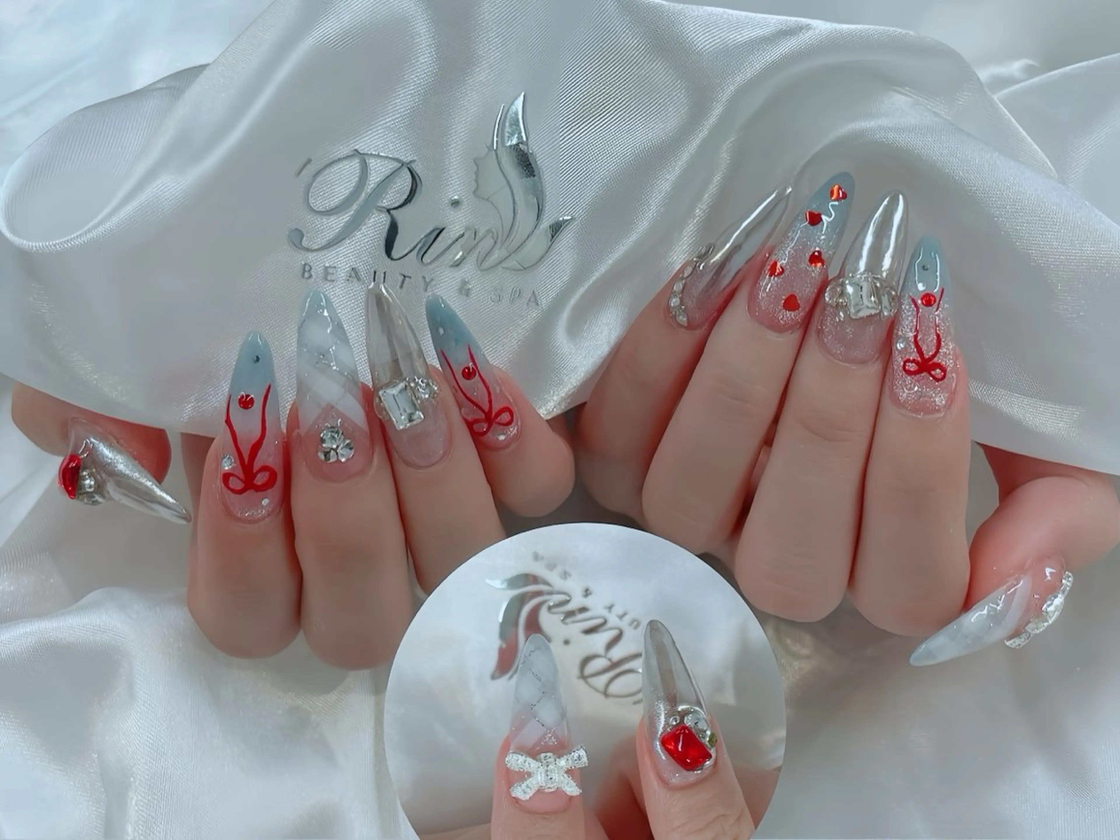 ネイル 成人式 ロングネイル ネイルチップ ハンドネイル Rin Nail 新大久保店のネイルデザイン