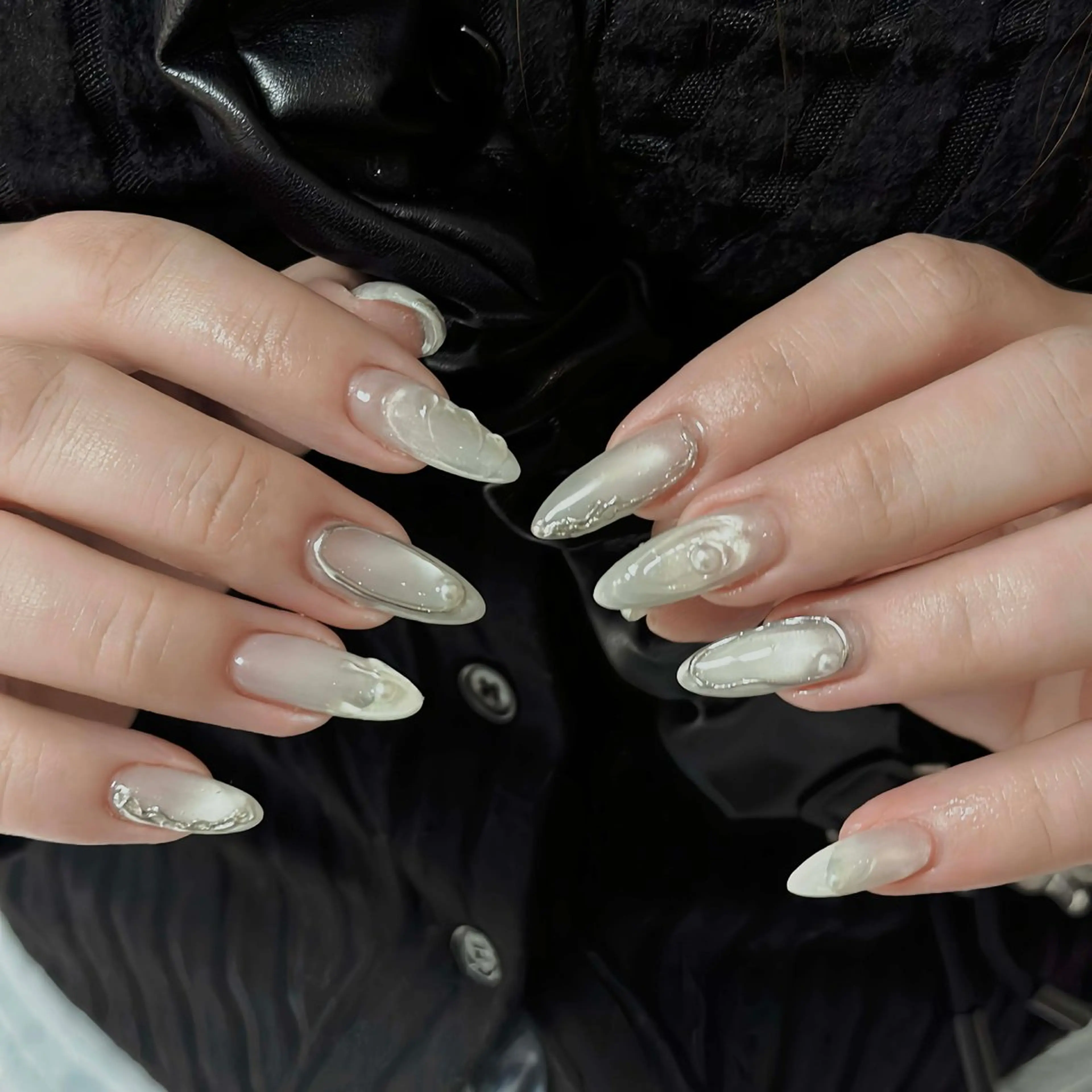 ネイル オーロラネイル ボルドー ブラウン 氷ネイル・うるうるネイル キラキラネイル ハンドネイル Julli NailStudioのネイルデザイン