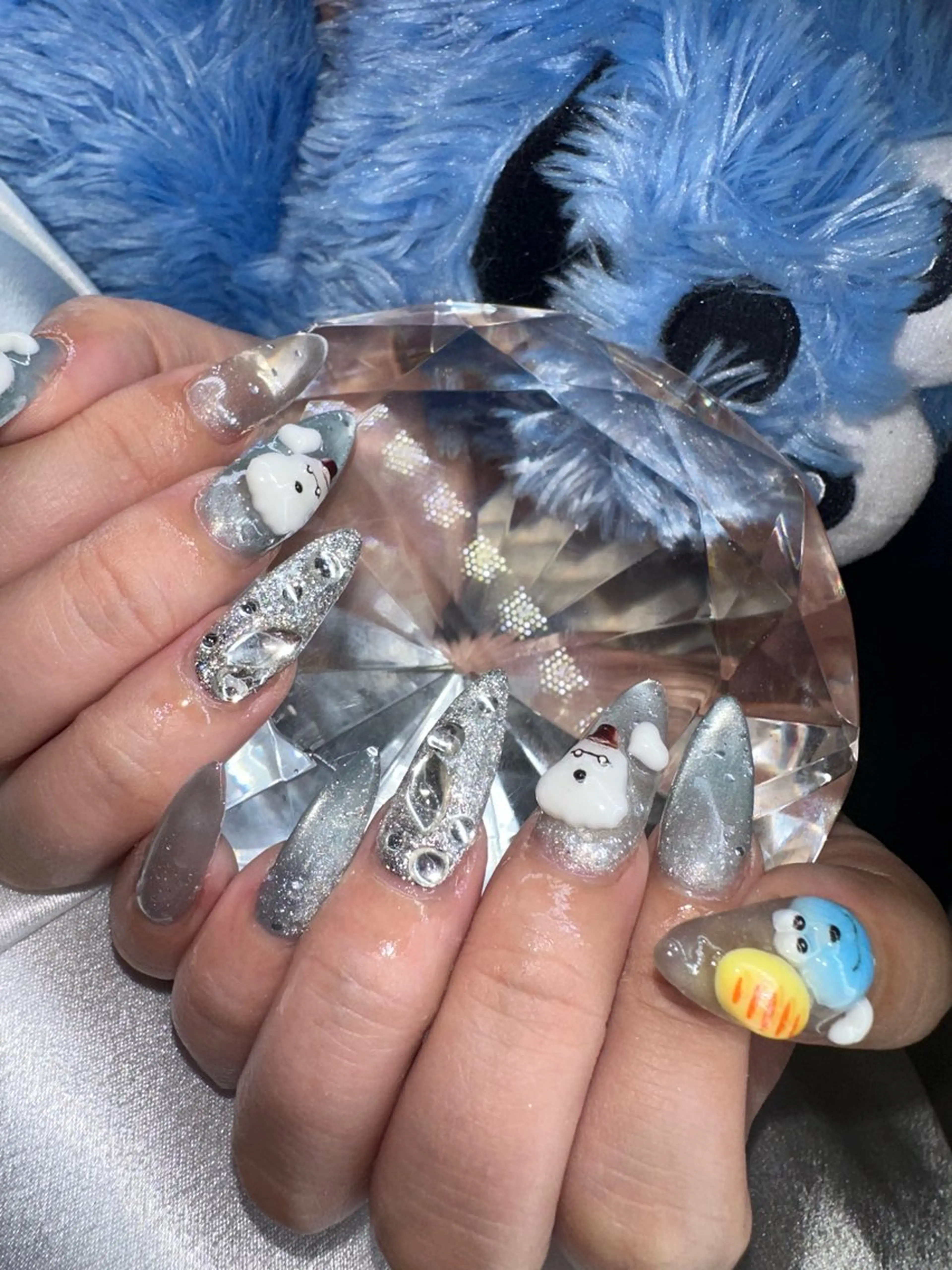ミディアム ハンドネイル YOKOSUKA🧸 NAIL🌿🫧💛のネイルデザイン