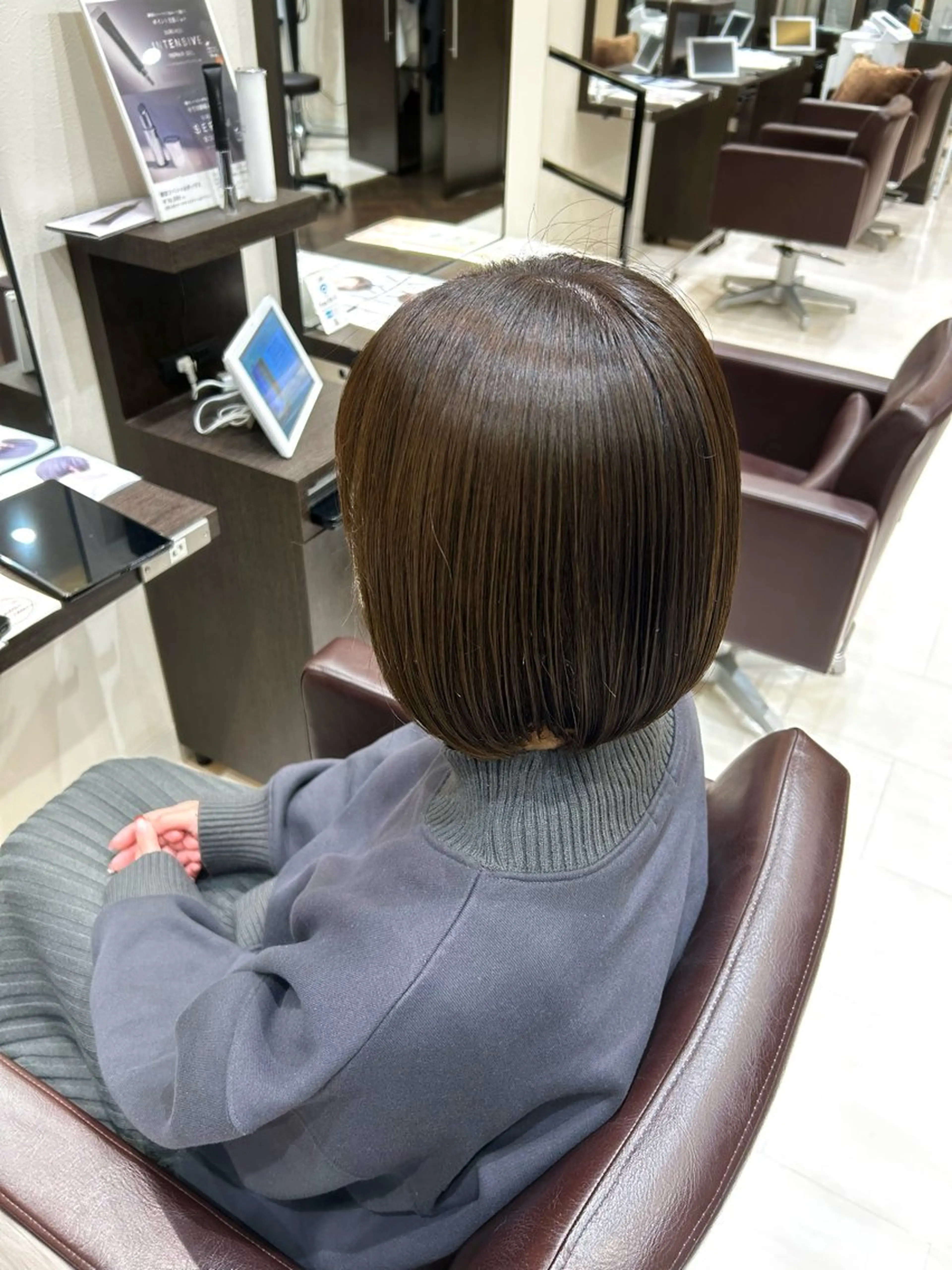 ショート tomoe 🫧透明感カラーのヘアスタイル