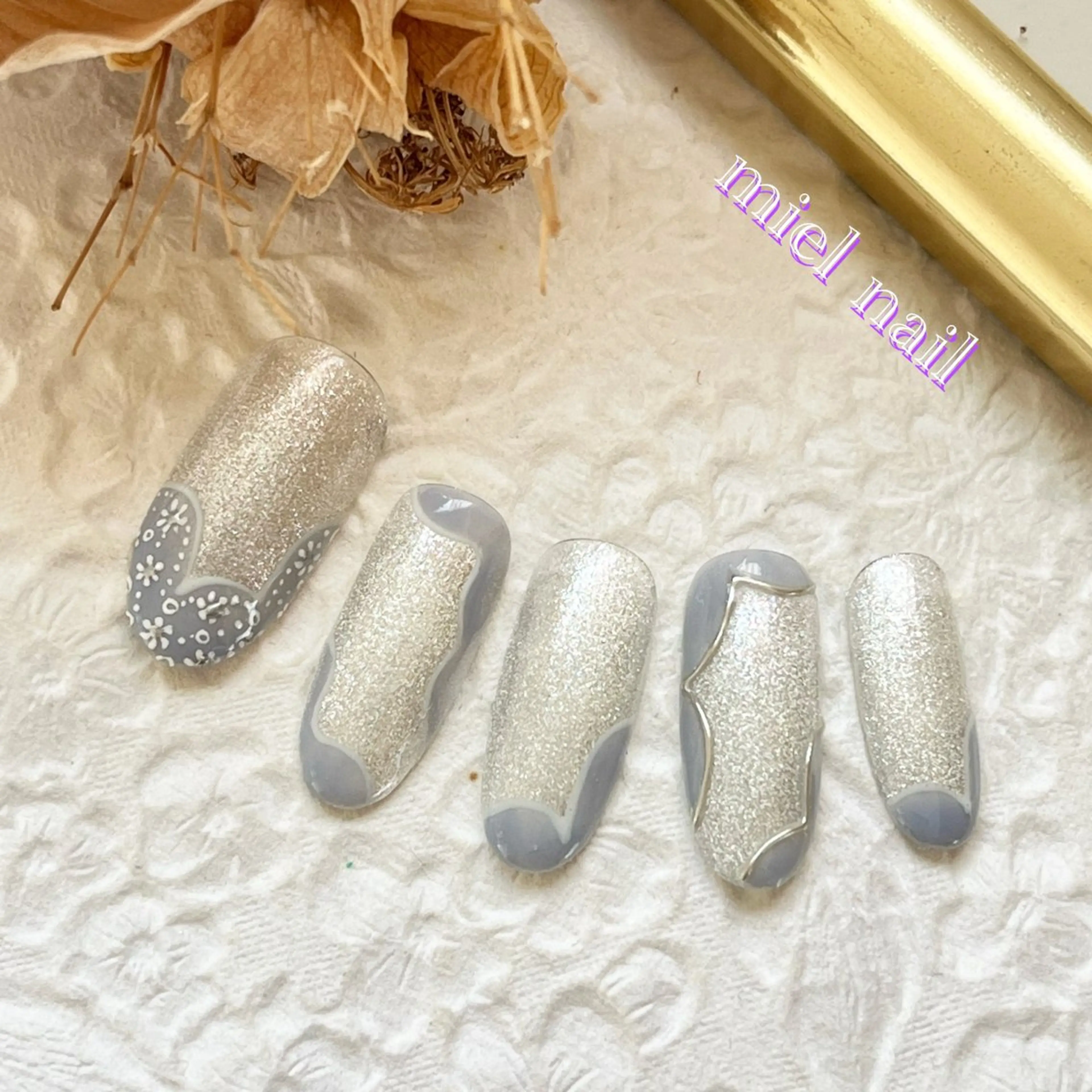 ネイル オーロラネイル フレンチネイル レース マグネットネイル ミラーネイル ハンドネイル miel nailのネイルデザイン