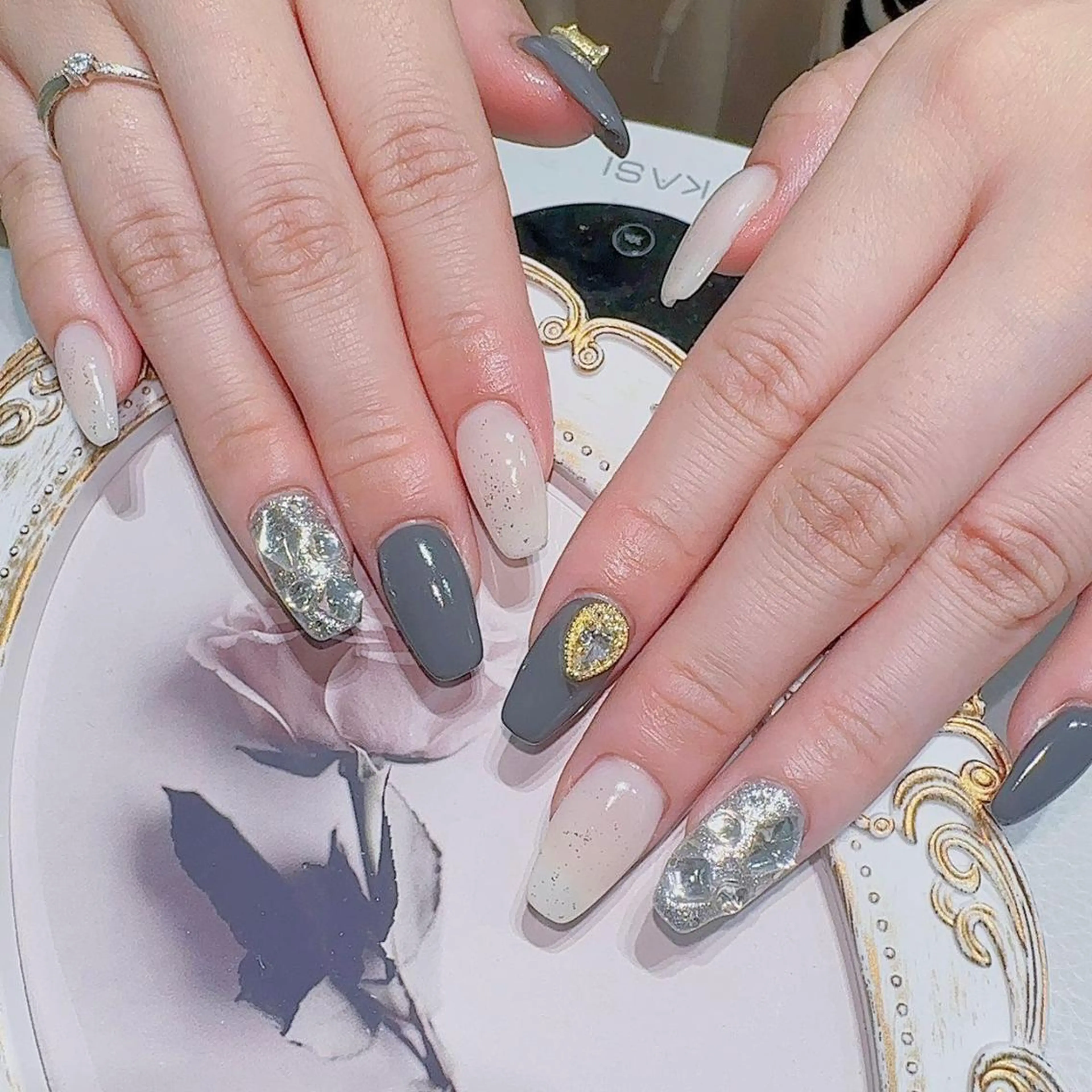 ネイル Queens マオのネイルデザイン