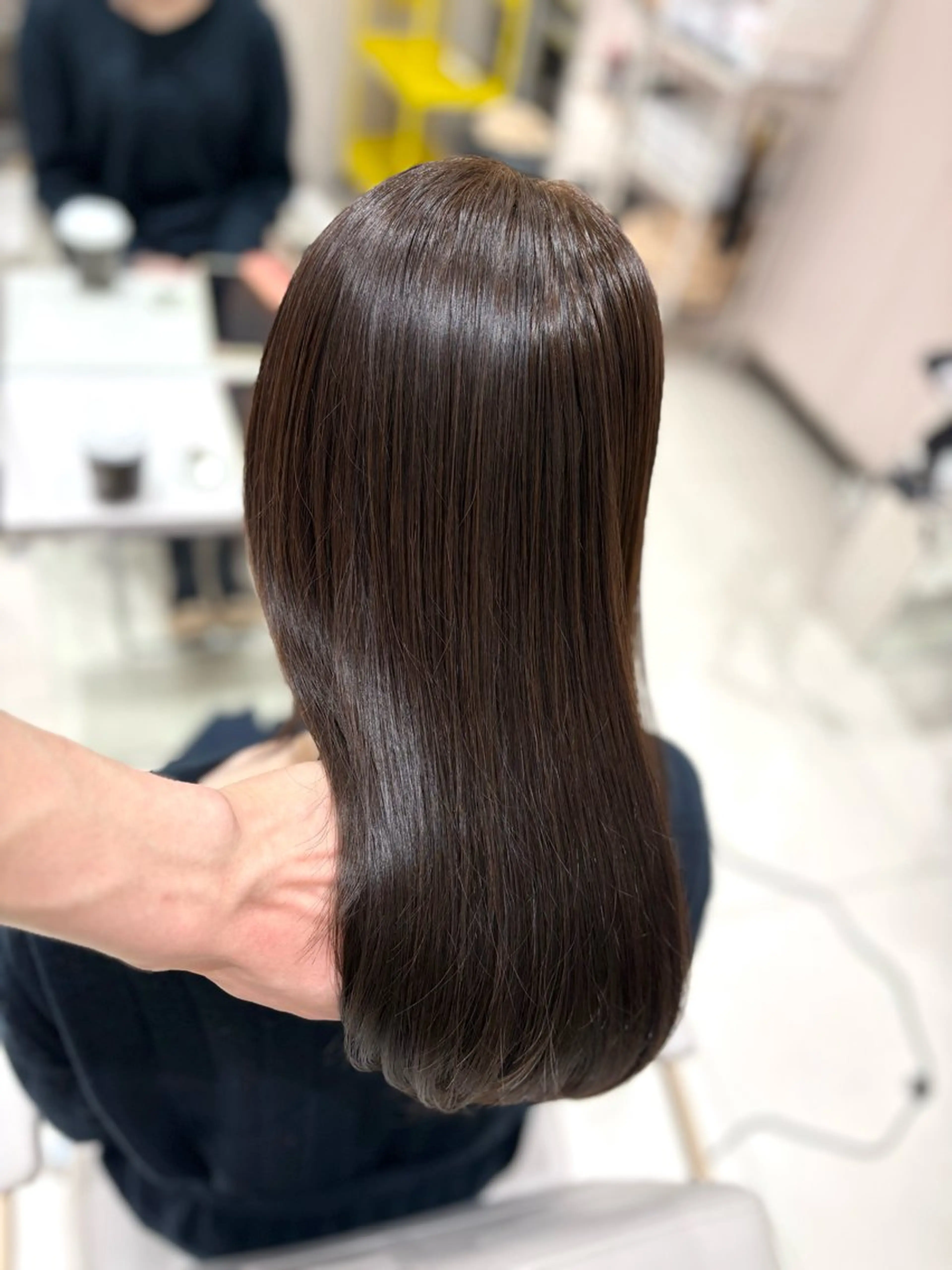 セミロング カラー アッシュ ブラウンカラー オリーブブラウン 銀座/レイヤー/ 透明感カラー✨りくのヘアスタイル