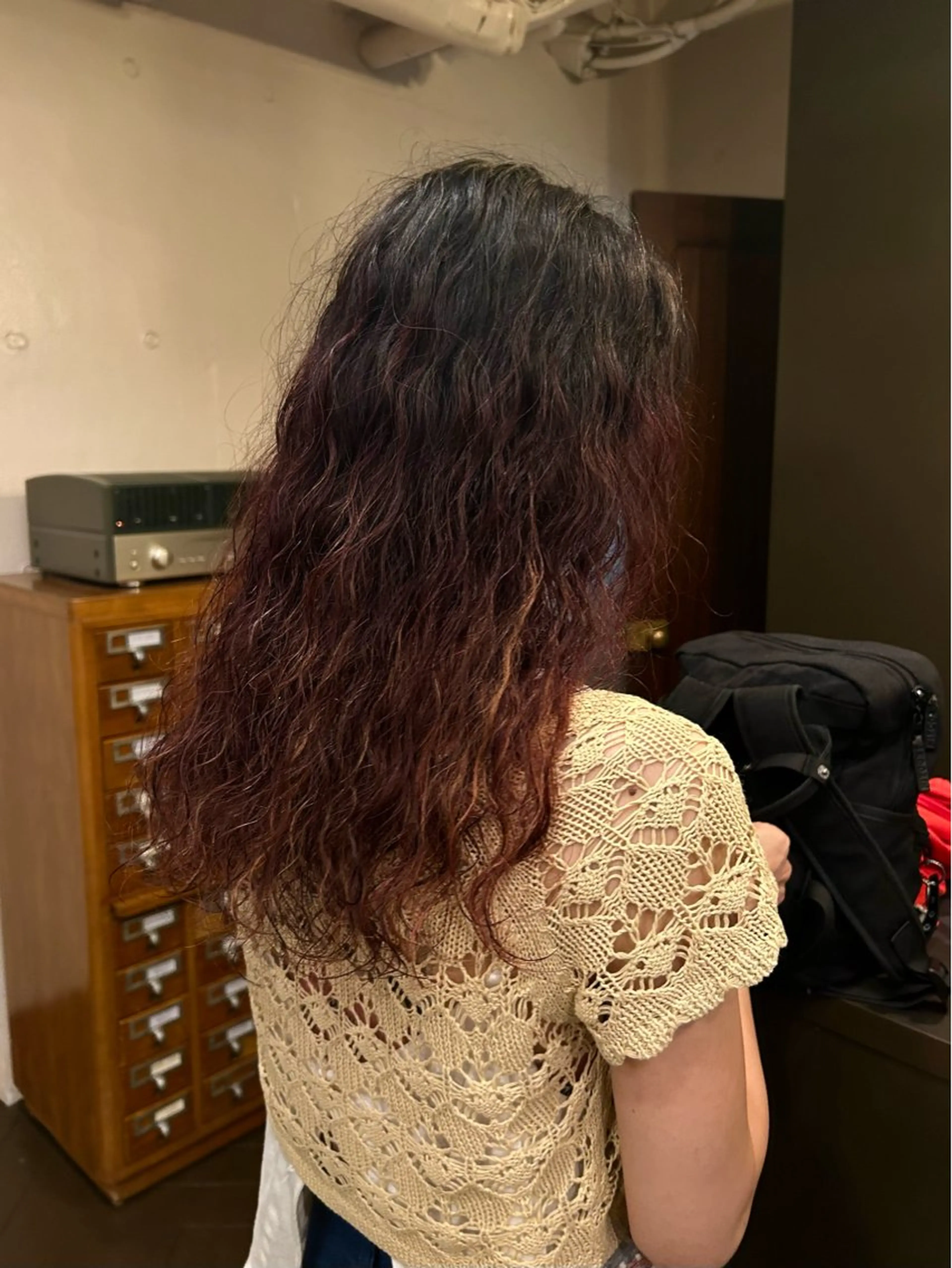 ロング パーマ 佐藤 優里奈のヘアスタイル