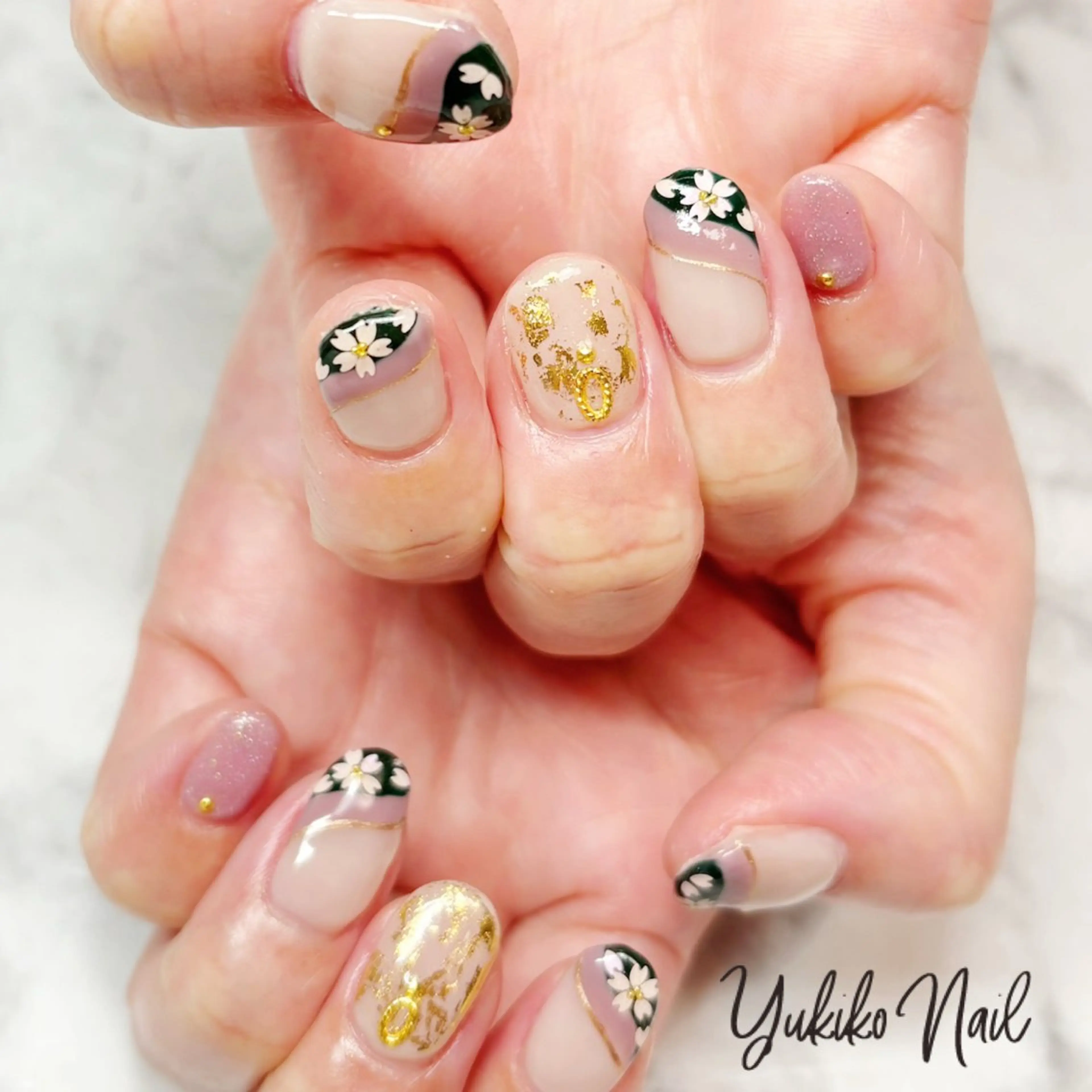 ネイル 桜ネイル フレンチネイル 春ネイル ハンドネイル ユキコ ネイルのネイルデザイン