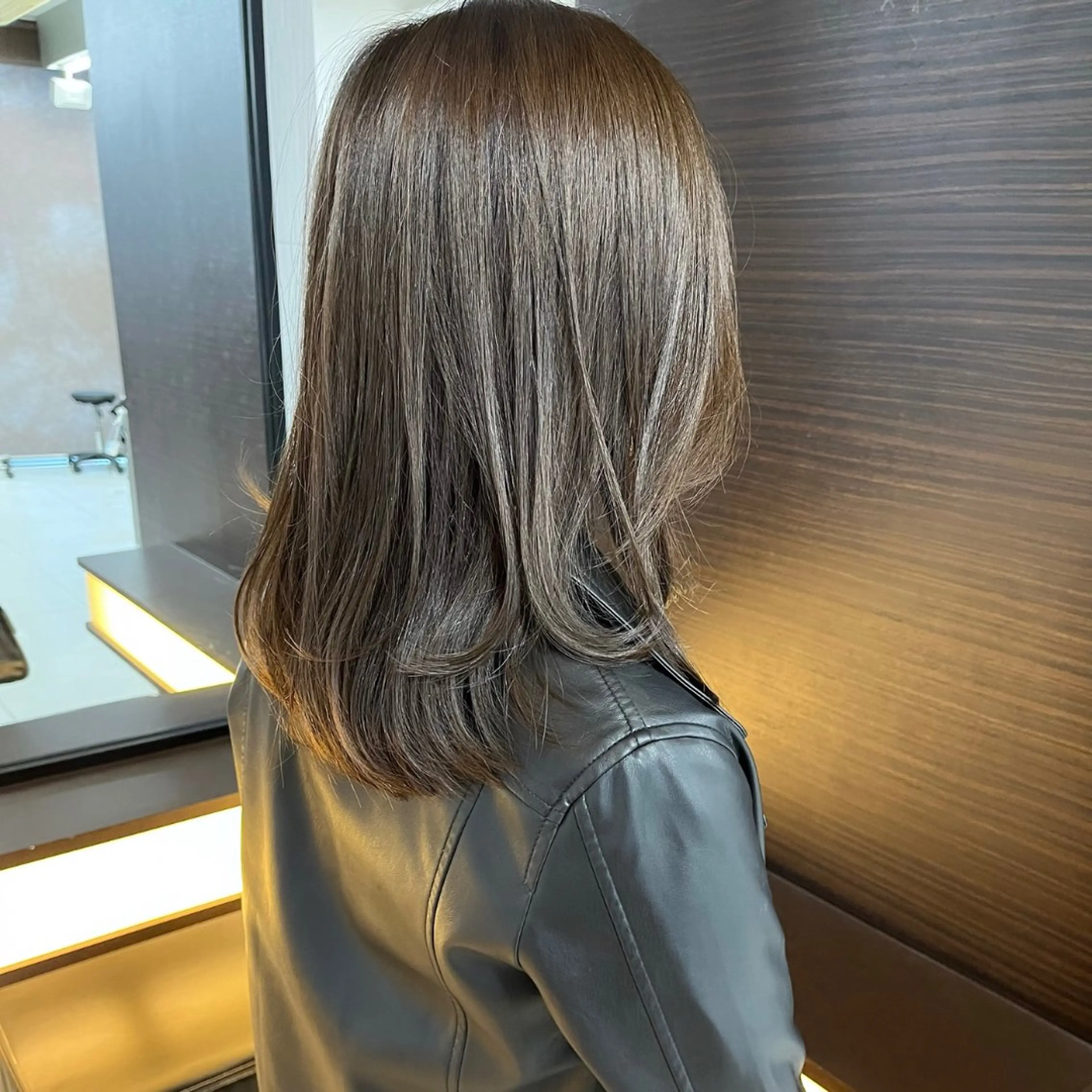 ミディアム カラー ヘアカラー トリートメント ハタケヤマヨシキ ／BOOTHのヘアスタイル