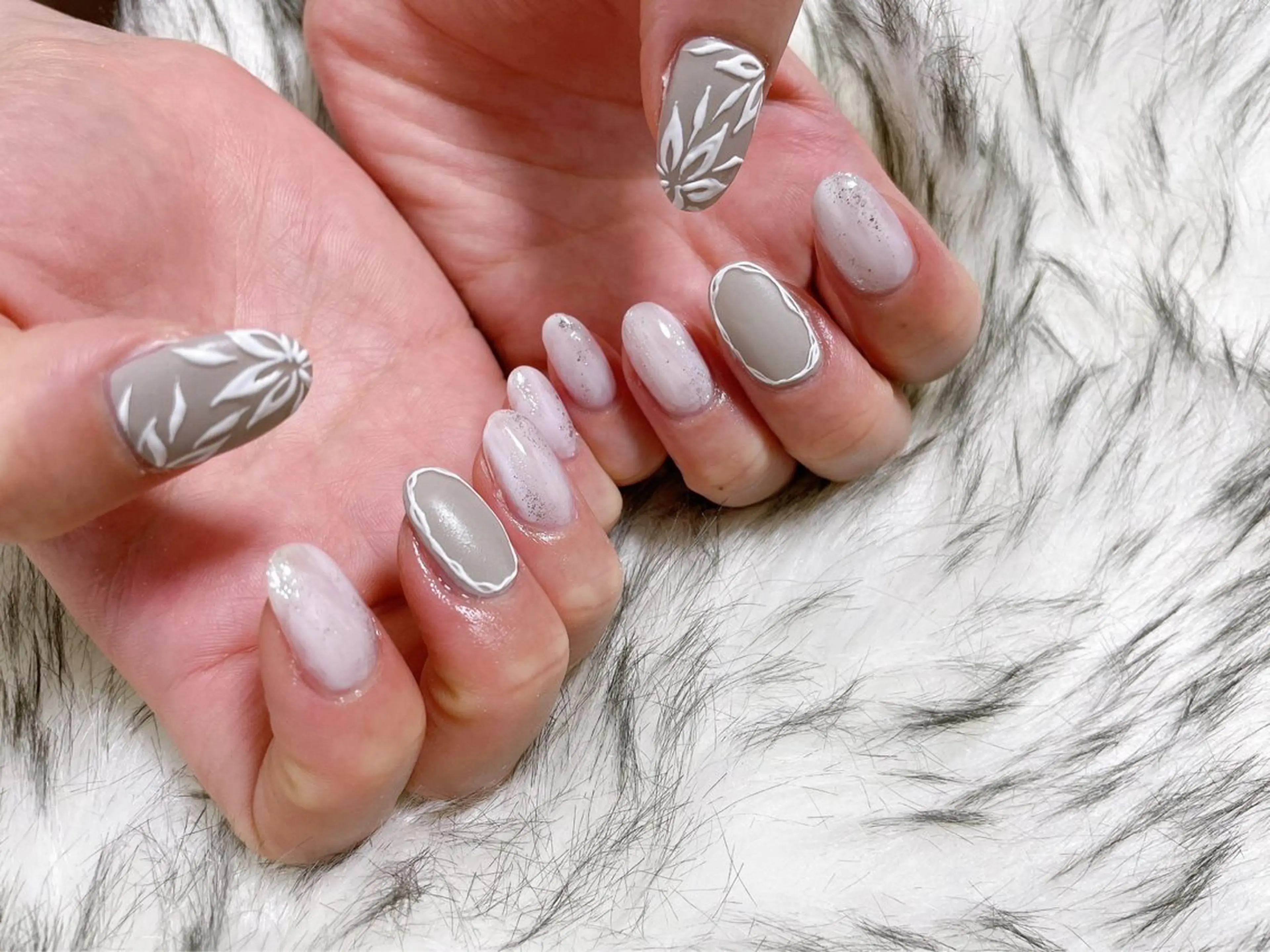 ネイル オーロラネイル フットネイル フレンチネイル ジェルネイル 韓国ネイル ハンドネイル kiki nail &brow二子玉川の眉毛・アイブロウイメージ