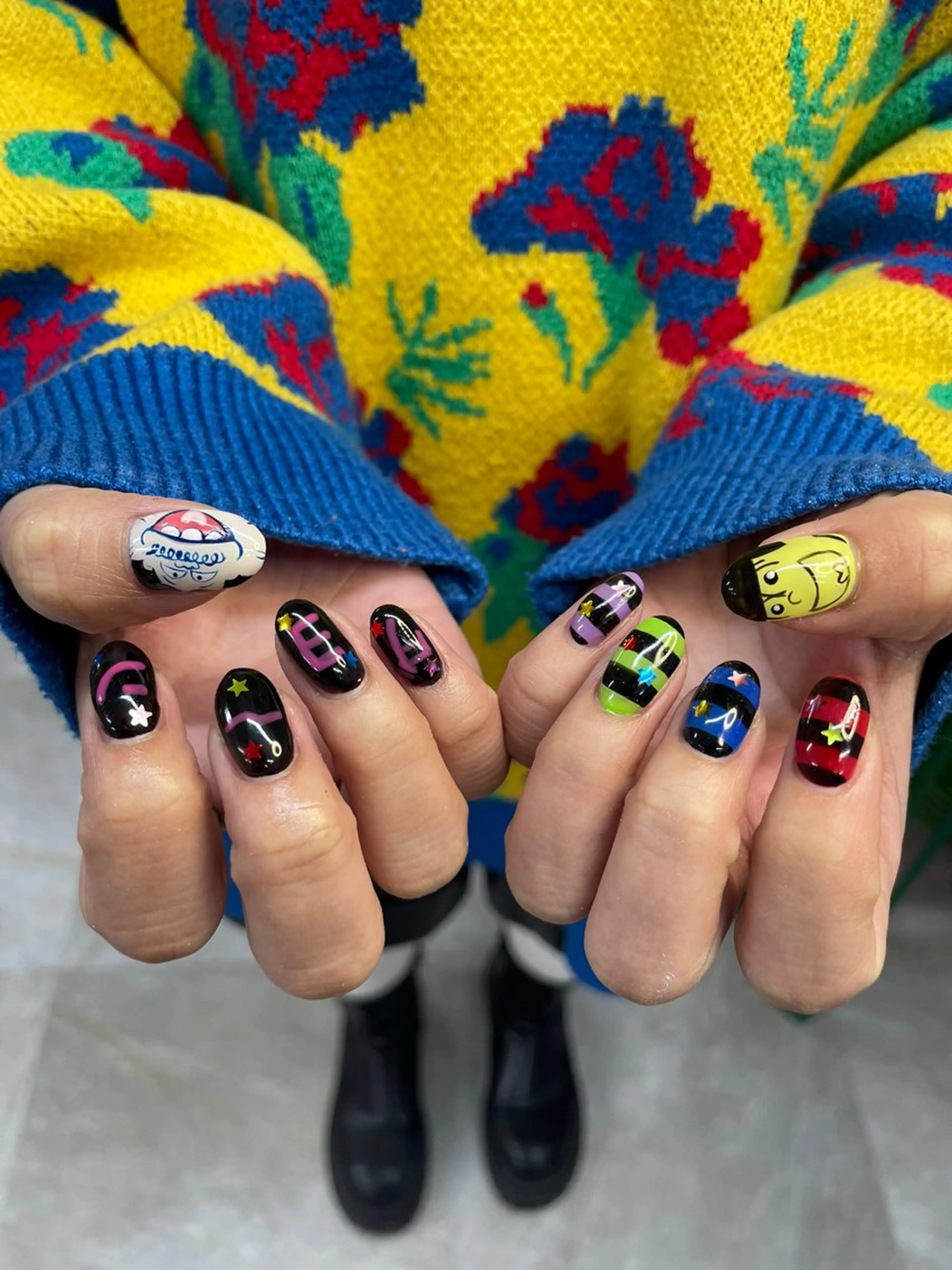 ネイル ハンドネイル ひめか🫁 推し概念・個性派のネイルデザイン