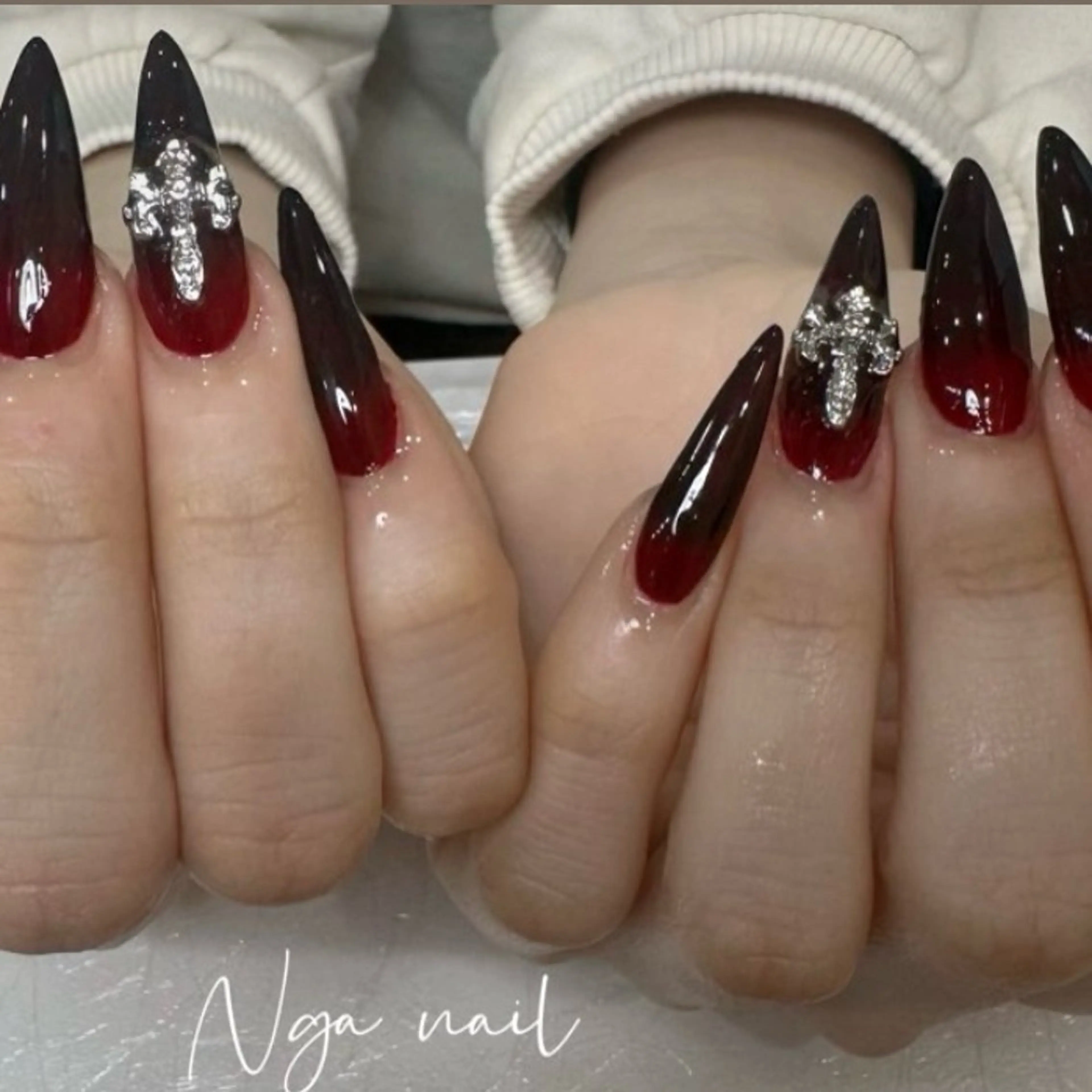 ミディアム ガー NAILのネイルデザイン