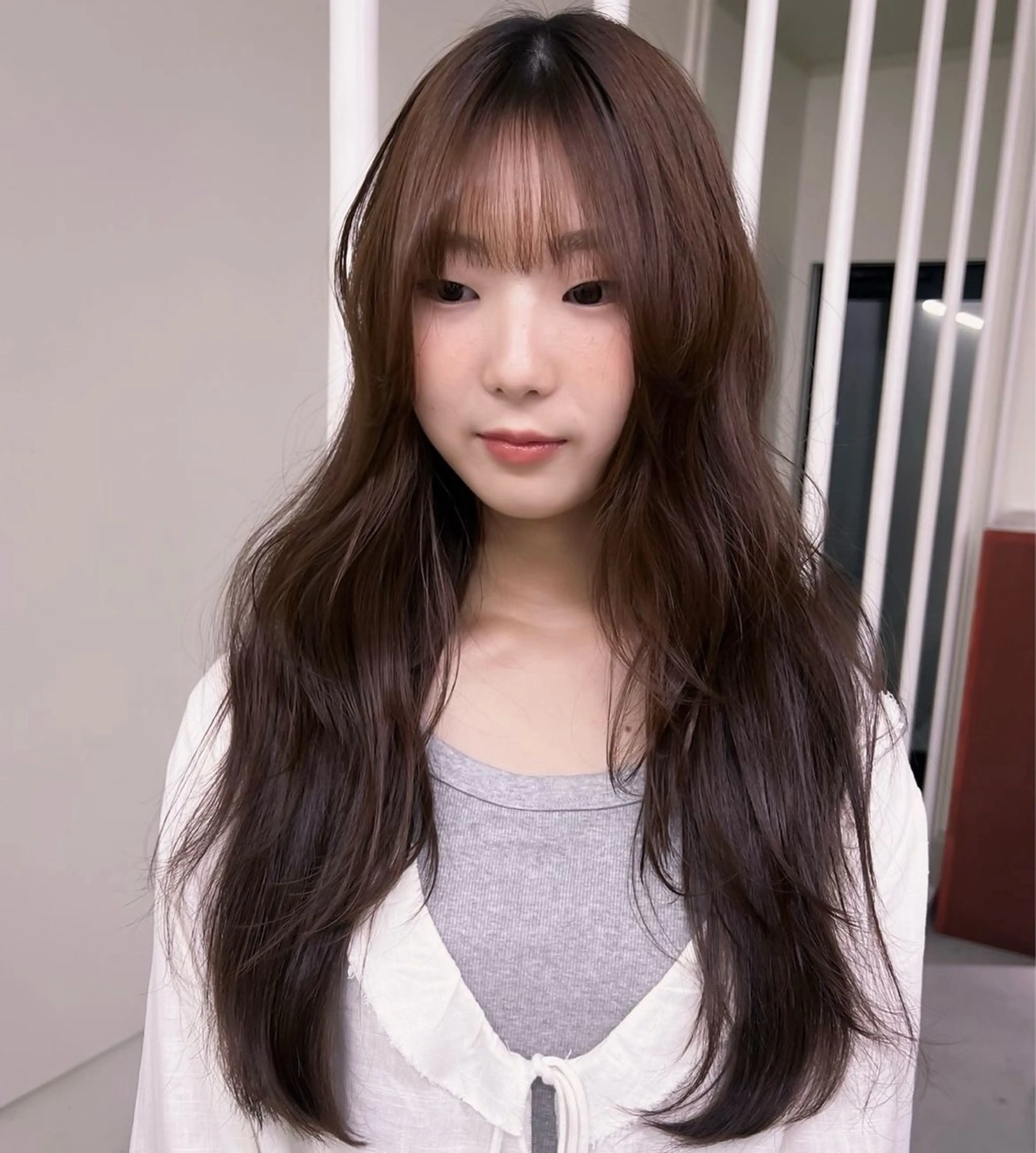 ロング レイヤーカット 小島 詩織のヘアスタイル